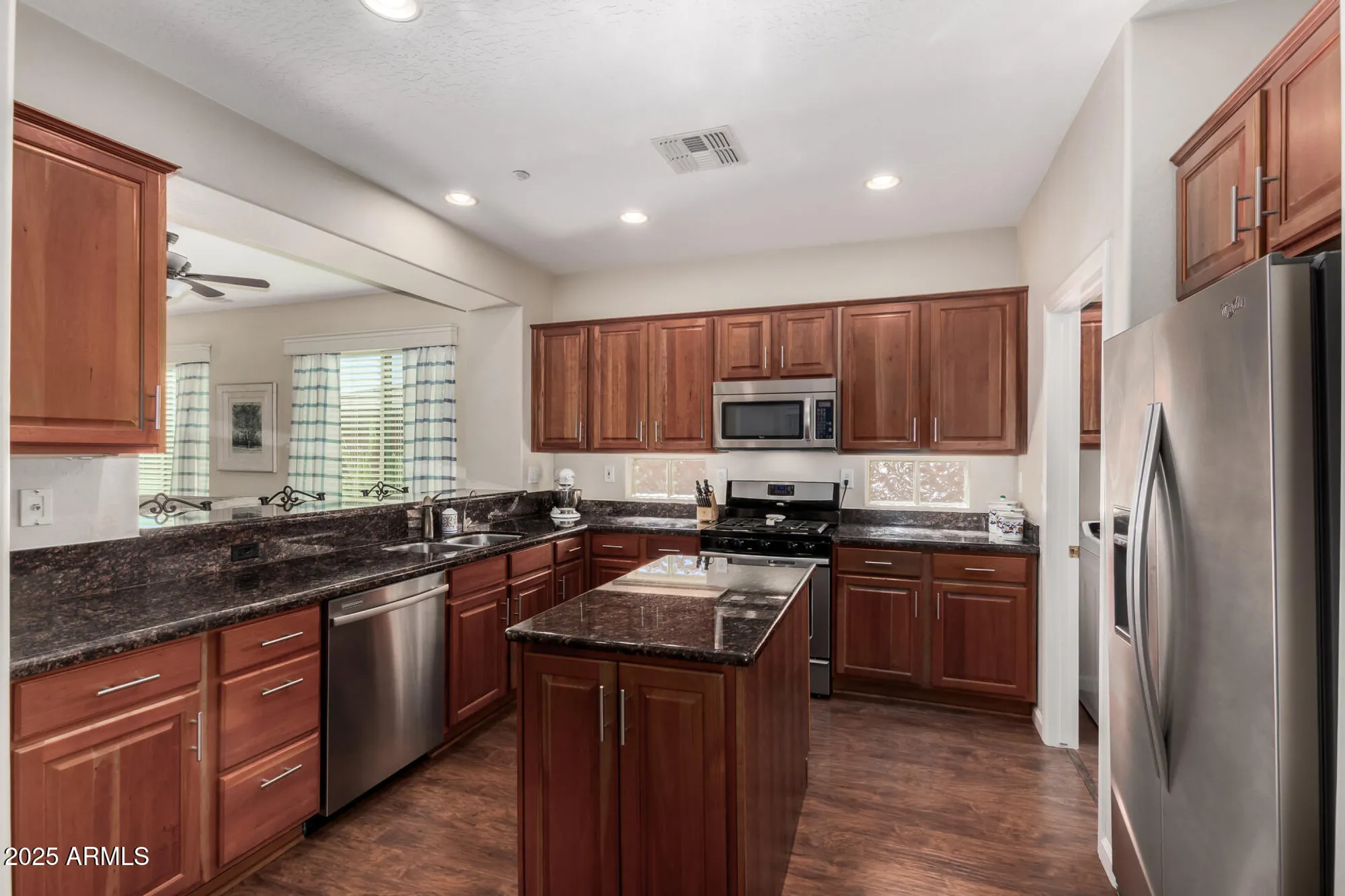 Property Slideshow image 10 of 26 | 41341 n laurel valley ct, Anthem, AZ, 85086