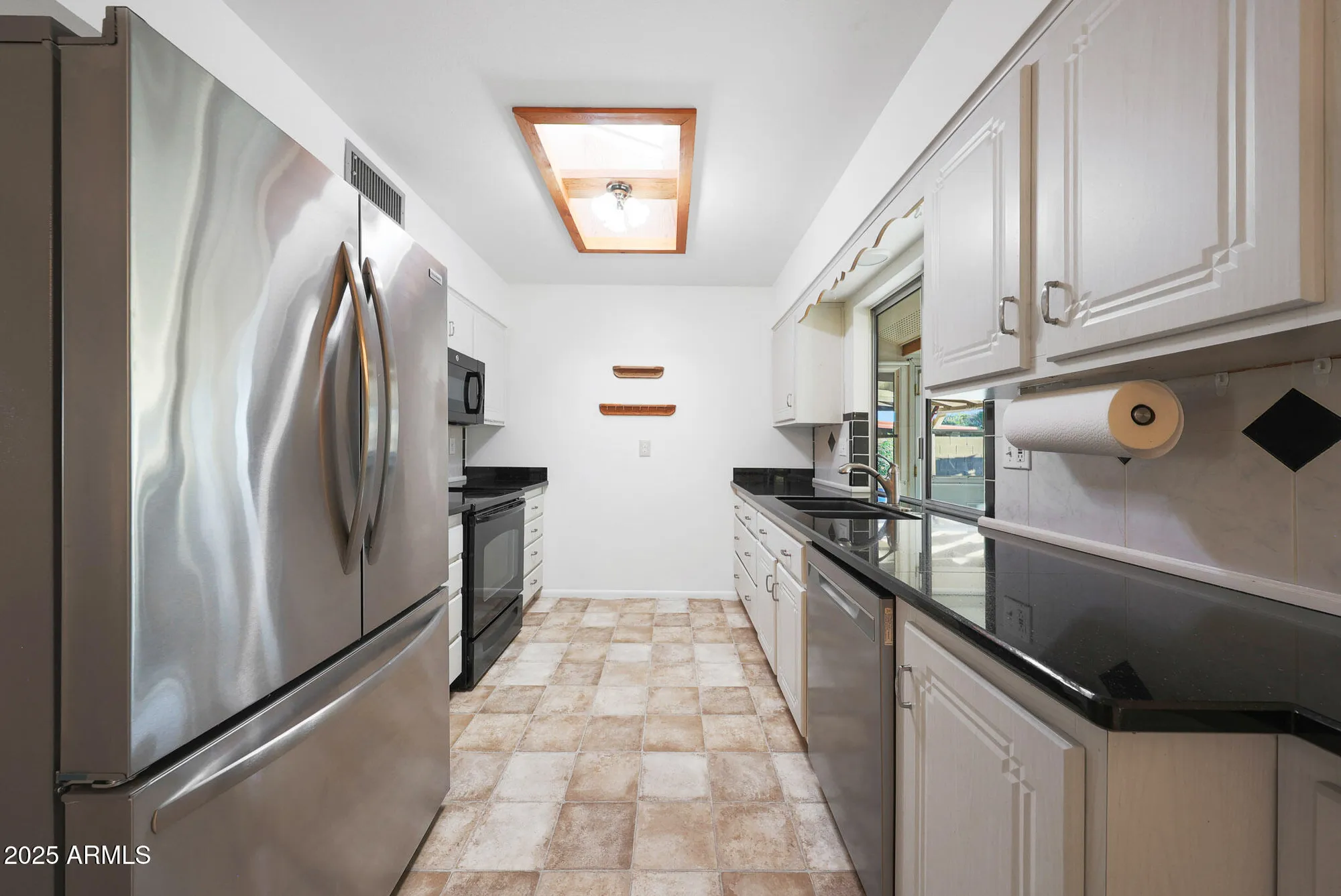 Property Slideshow image 12 of 71 | 10313 w desert rock dr, Sun City, AZ, 85351