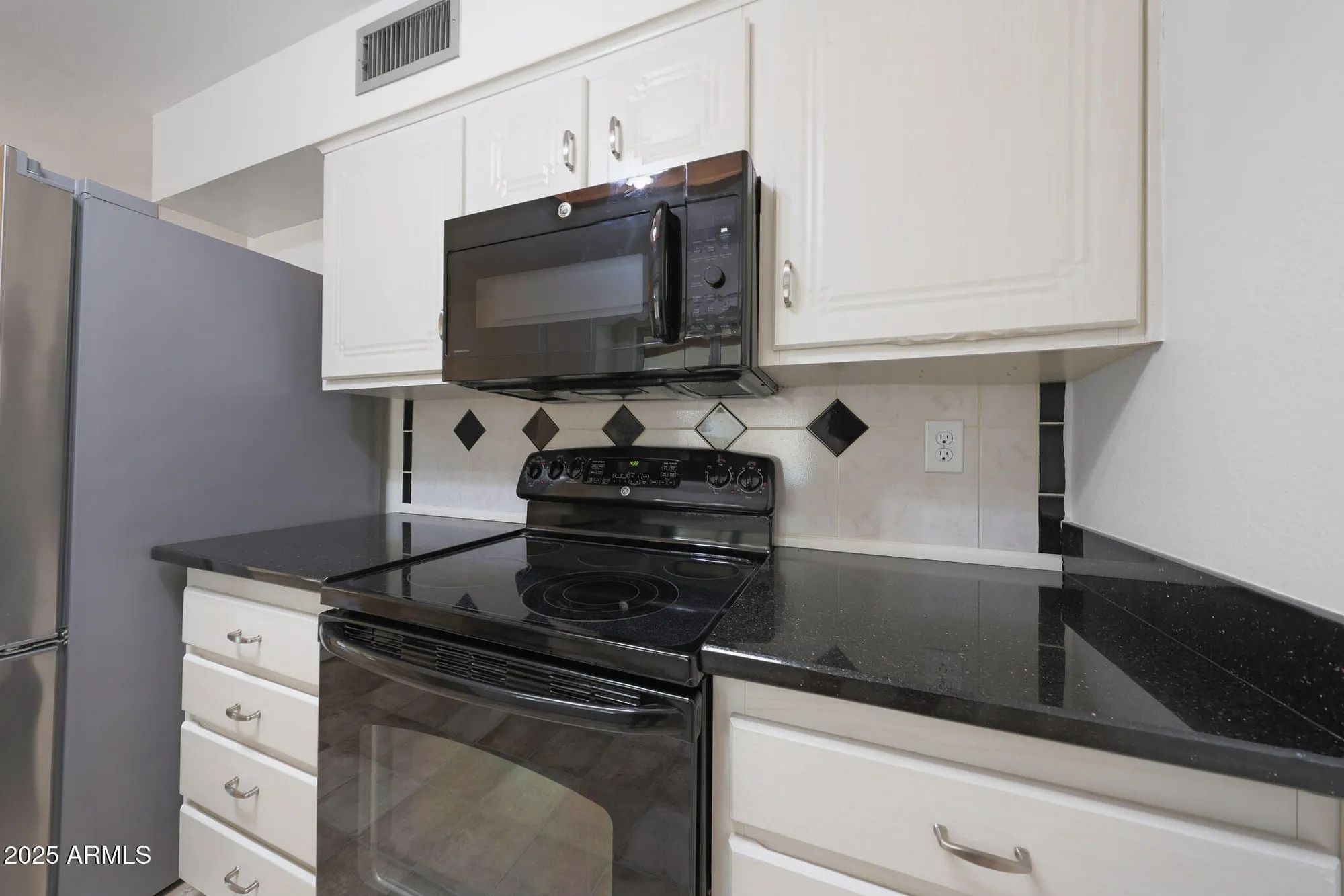 Property Slideshow image 15 of 71 | 10313 w desert rock dr, Sun City, AZ, 85351