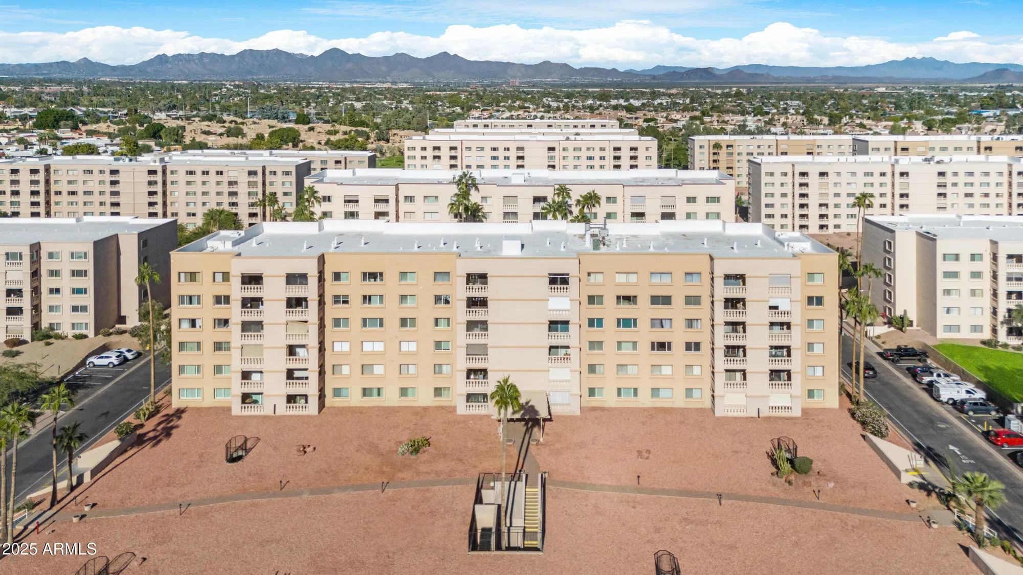Property Slideshow image 5 of 51 | 7820 e camelback rd unit 510, Scottsdale, AZ, 85251