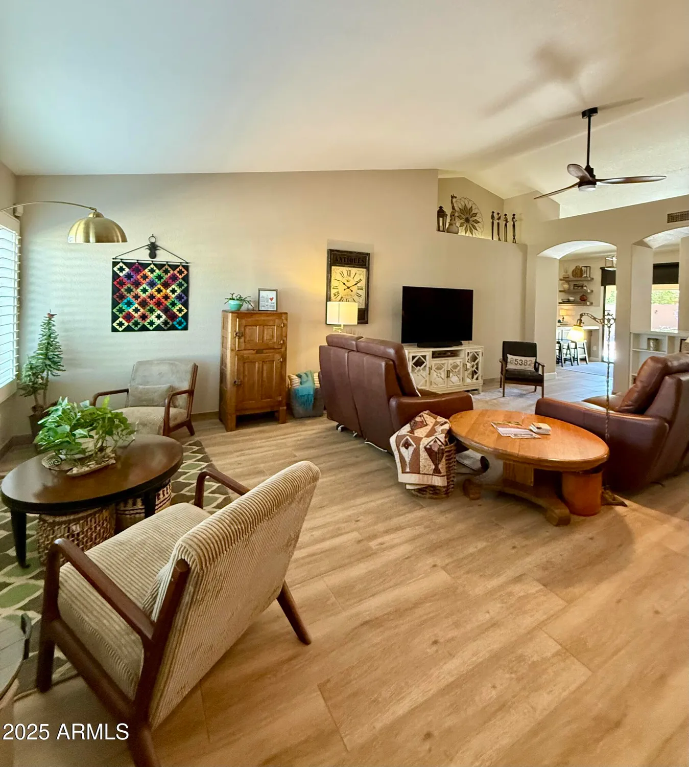 Property Slideshow image 5 of 34 | 9627 w menadota dr, Peoria, AZ, 85382