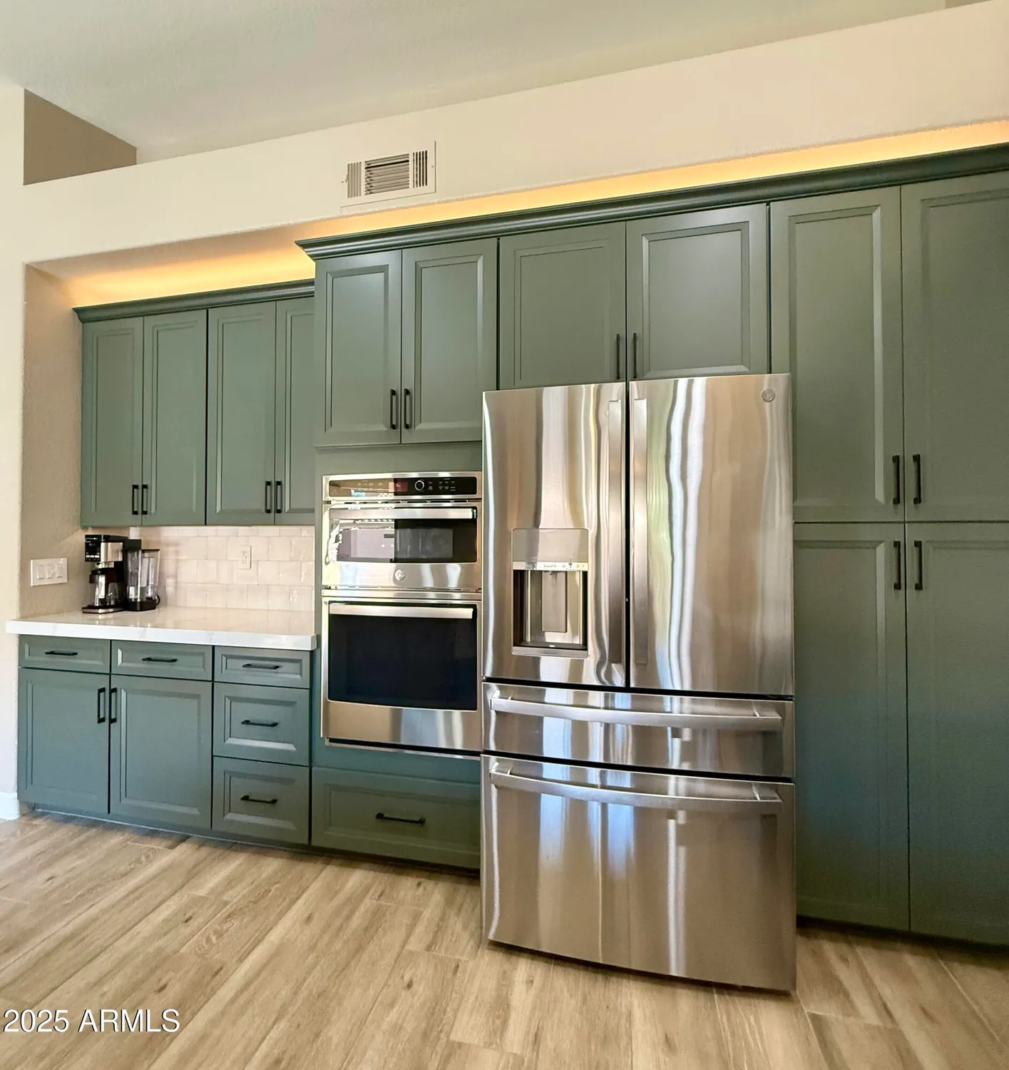 Property Slideshow image 9 of 34 | 9627 w menadota dr, Peoria, AZ, 85382