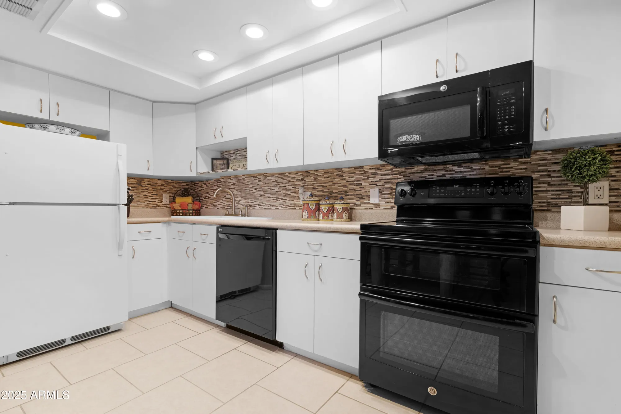 Property Slideshow image 33 of 51 | 7820 e camelback rd unit 510, Scottsdale, AZ, 85251