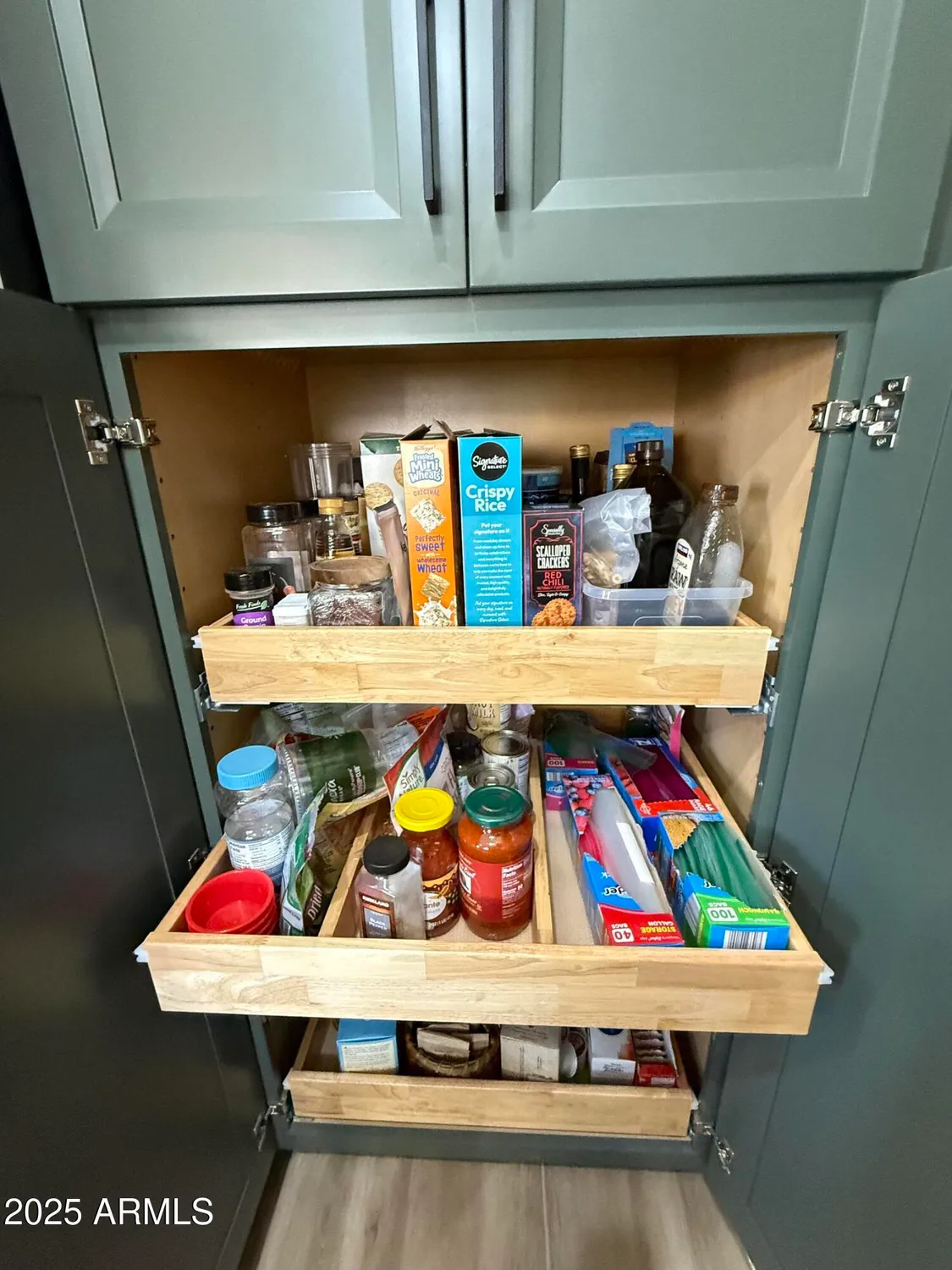 Property Slideshow image 13 of 34 | 9627 w menadota dr, Peoria, AZ, 85382