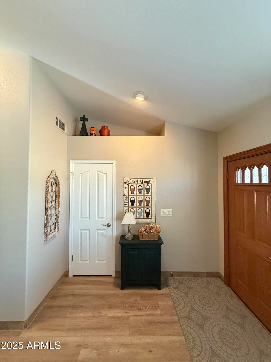 Property Slideshow image 7 of 34 | 9627 w menadota dr, Peoria, AZ, 85382