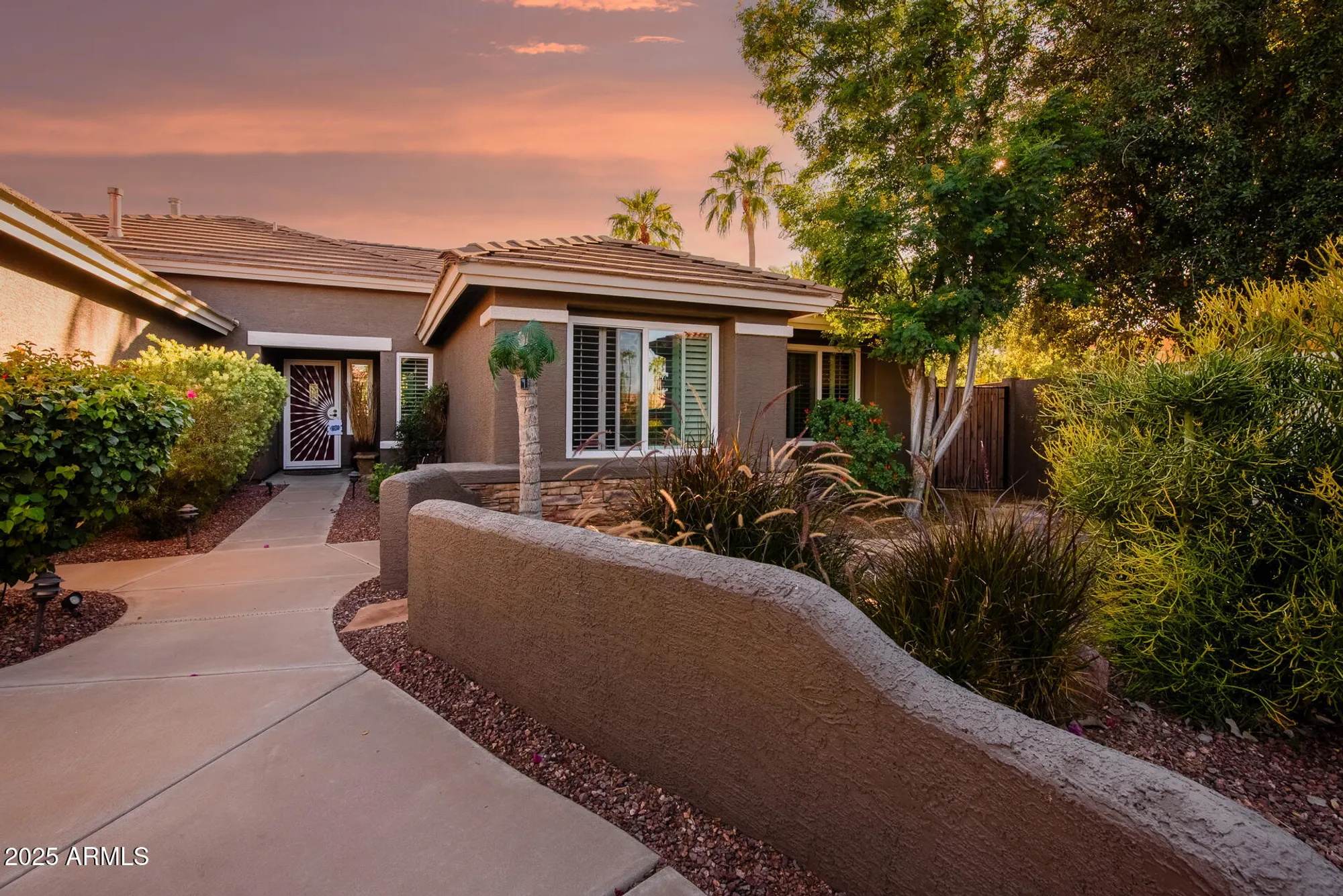 Property Slideshow image 5 of 64 | 10007 e arrowvale dr, Sun Lakes, AZ, 85248