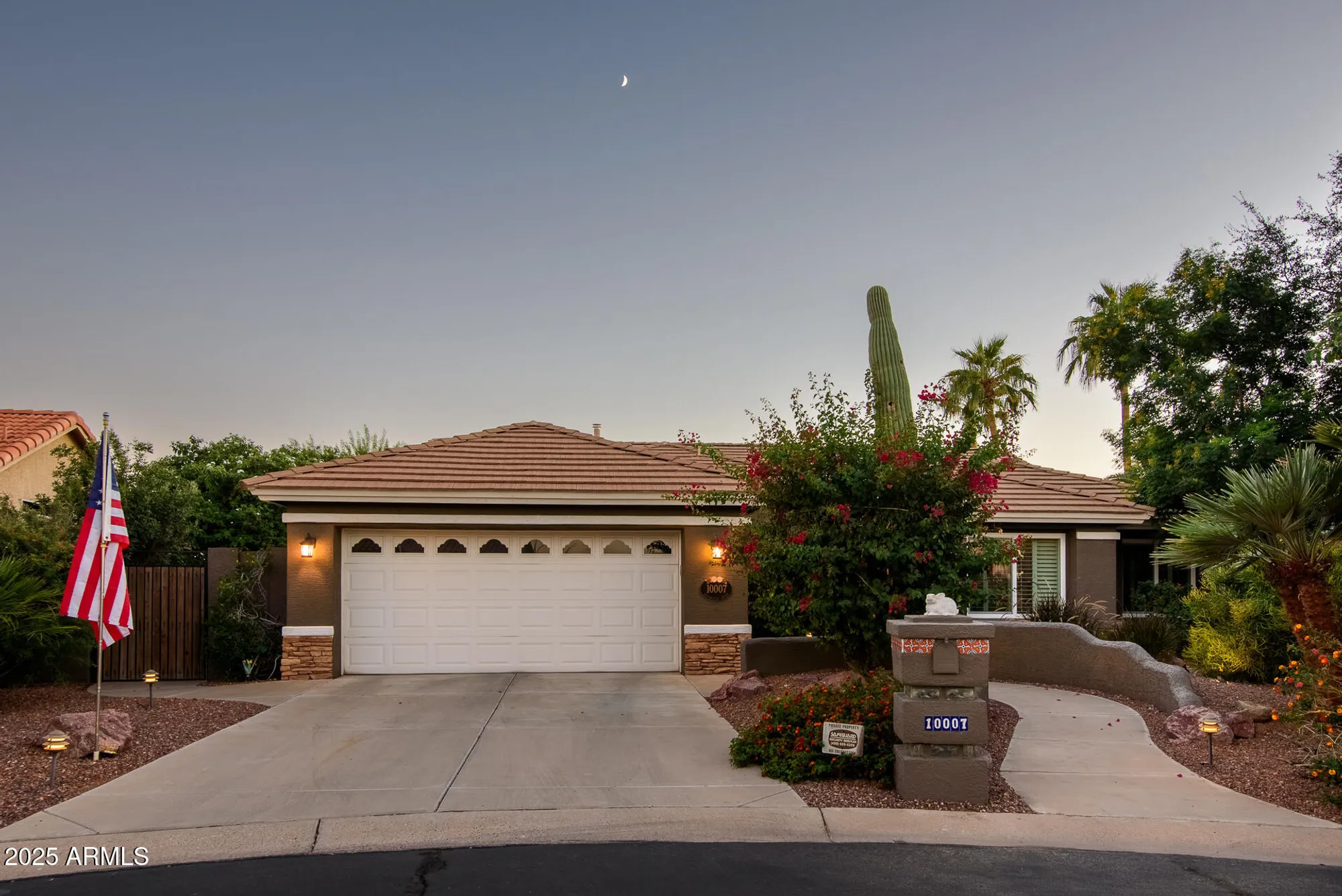 Property Slideshow image 4 of 64 | 10007 e arrowvale dr, Sun Lakes, AZ, 85248