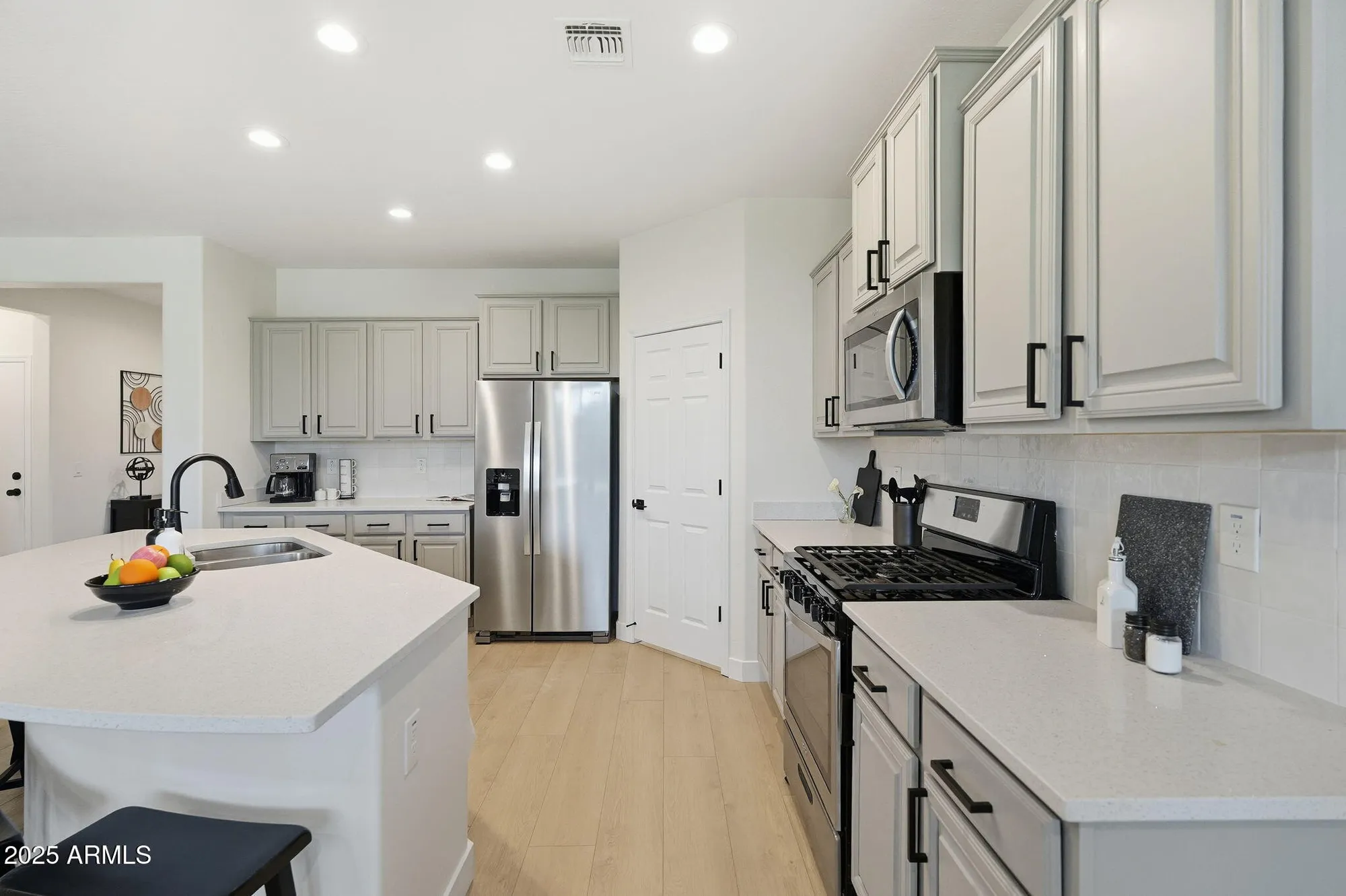 Property Slideshow image 12 of 32 | 8159 w cinder brook way, Florence, AZ, 85132