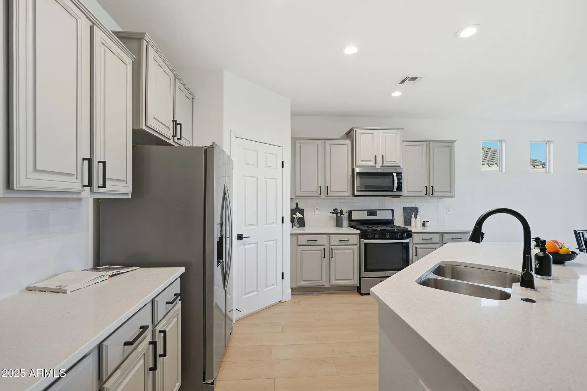 Property Slideshow image 13 of 32 | 8159 w cinder brook way, Florence, AZ, 85132