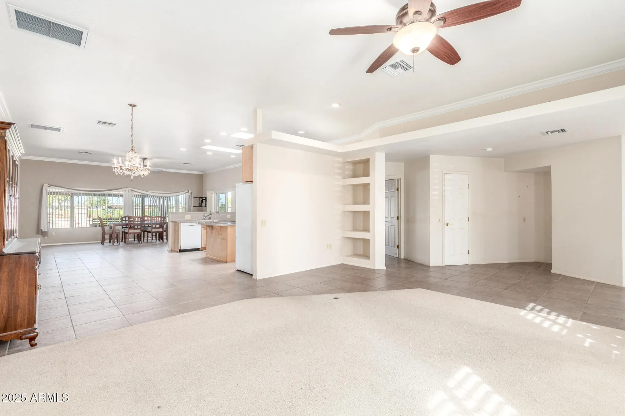 Property Slideshow image 4 of 29 | 10610 w wheatridge dr, Sun City, AZ, 85373