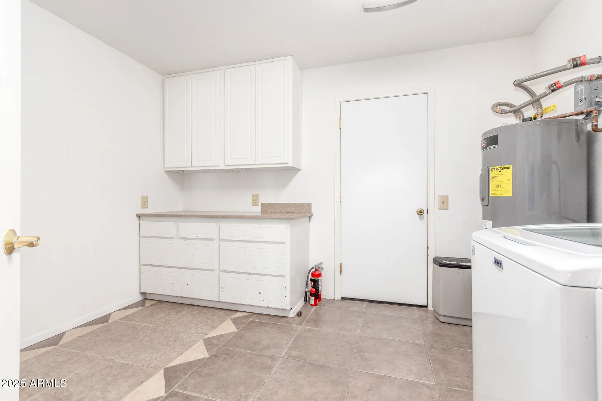 Property Slideshow image 19 of 29 | 10610 w wheatridge dr, Sun City, AZ, 85373