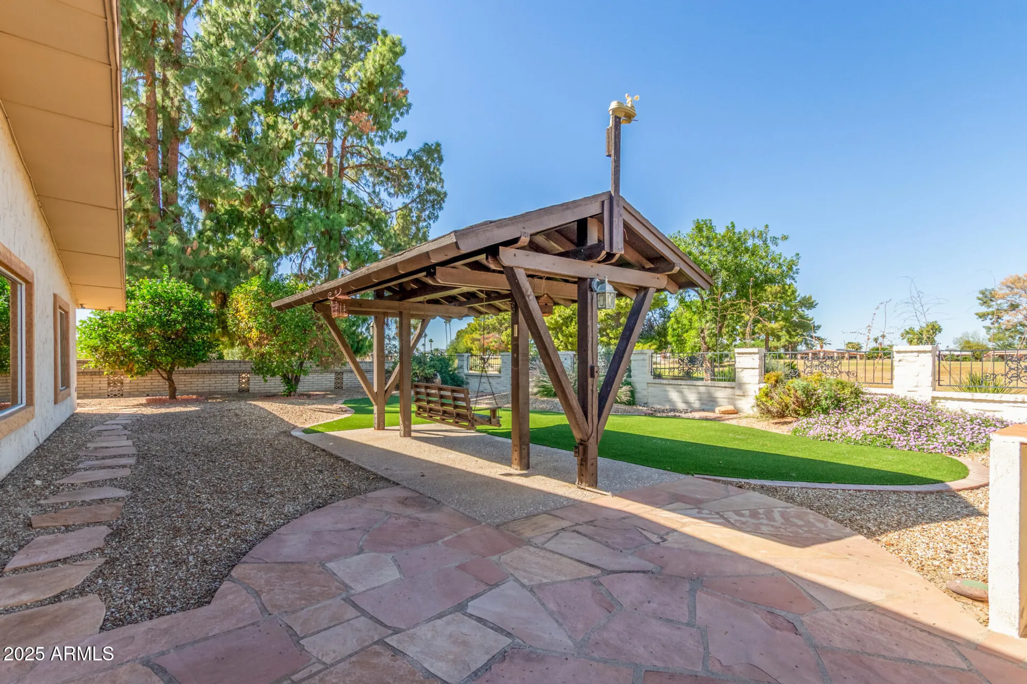 Property Slideshow image 24 of 29 | 10610 w wheatridge dr, Sun City, AZ, 85373