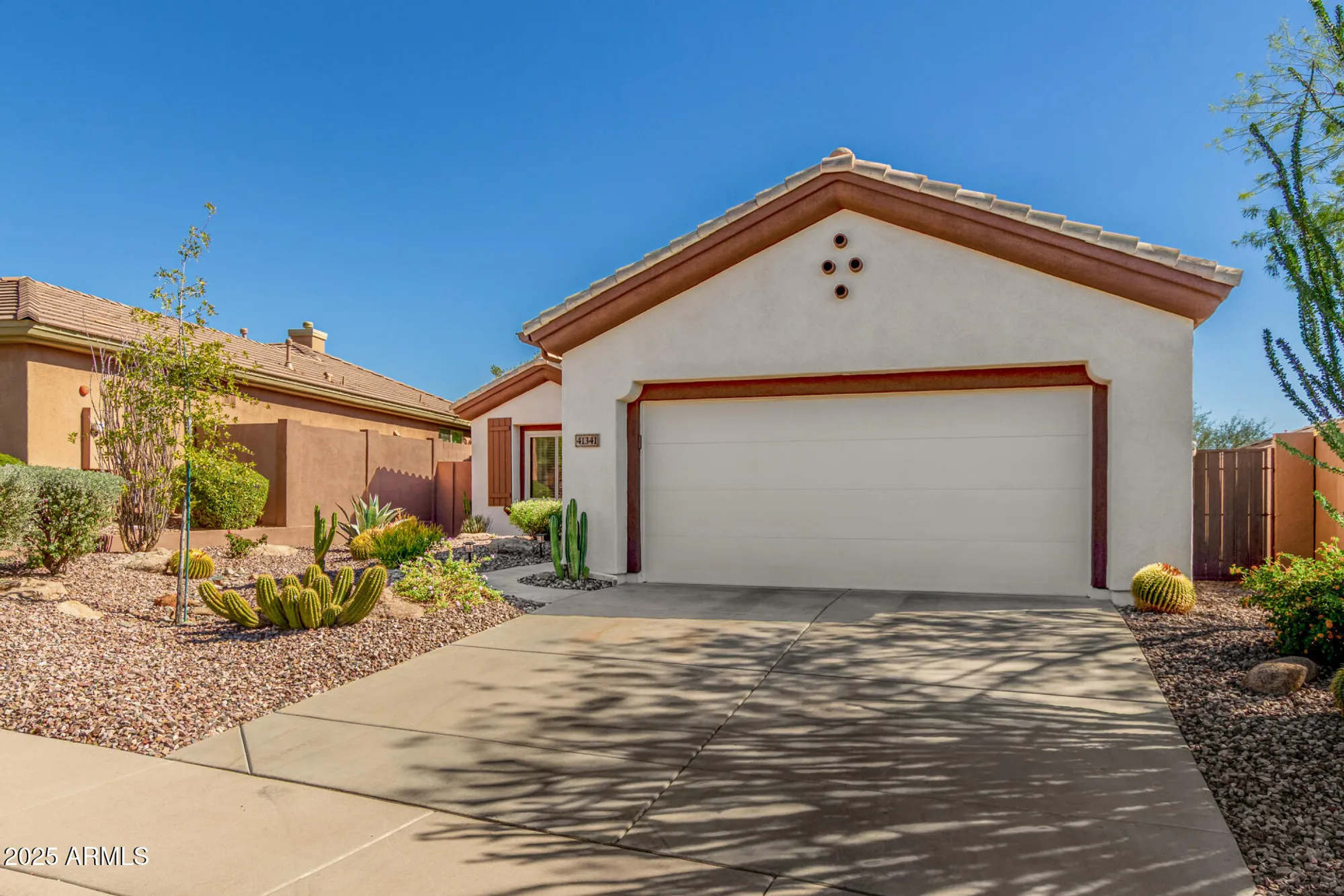 Property Slideshow image 2 of 26 | 41341 n laurel valley ct, Anthem, AZ, 85086