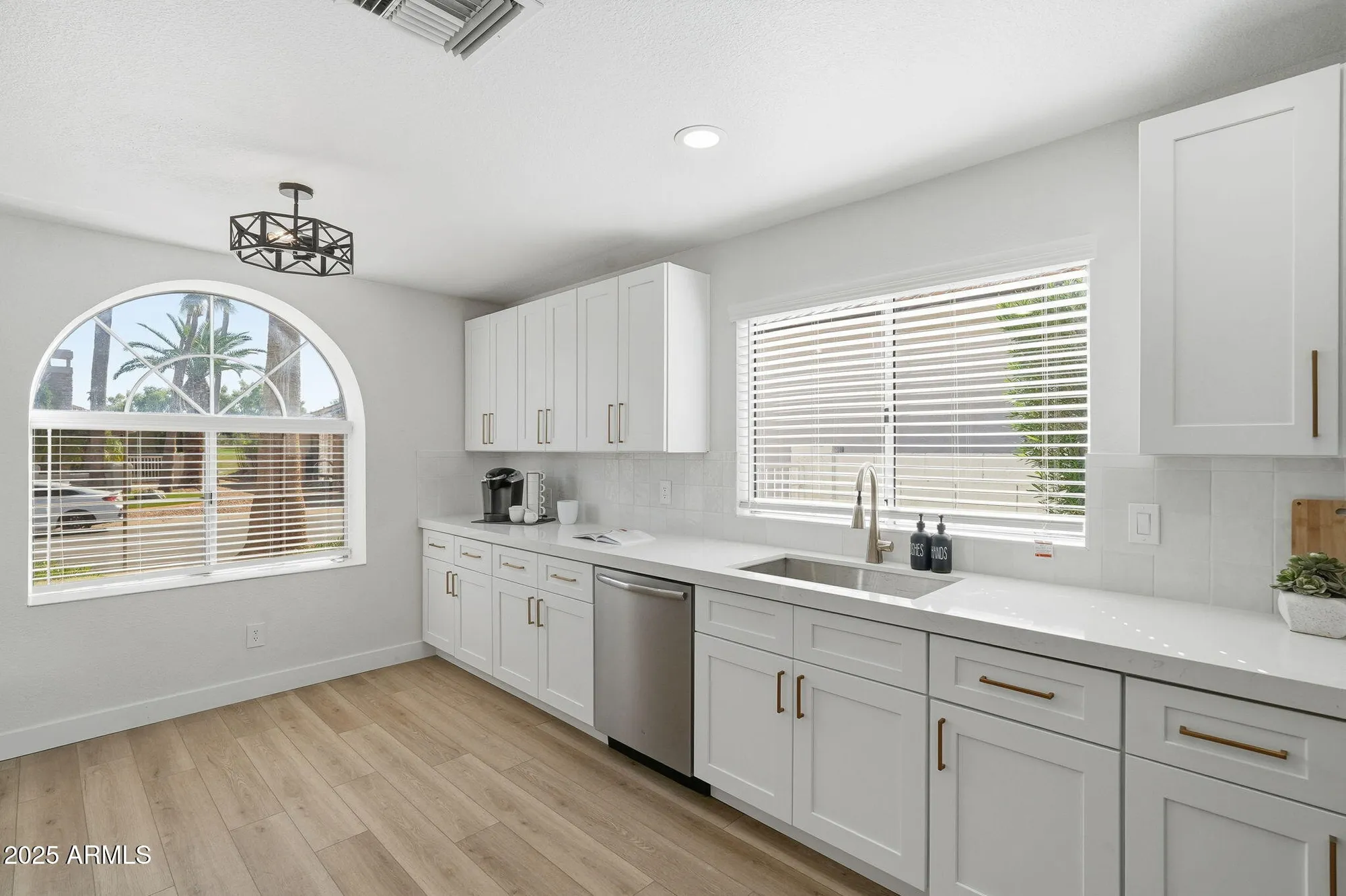 Property Slideshow image 5 of 39 | 26434 s ribbonwood dr, Sun Lakes, AZ, 85248