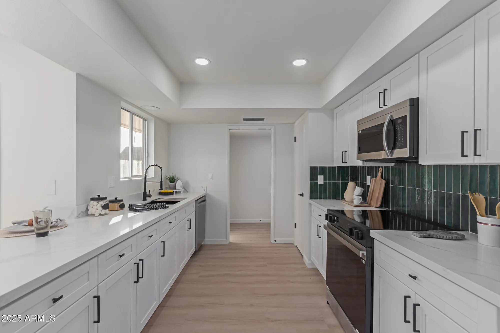 Property Slideshow image 9 of 28 | 13614 n hawthorn dr, Sun City, AZ, 85351