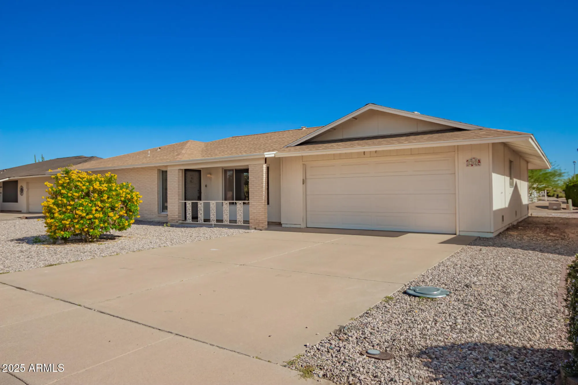 Property Slideshow image 6 of 32 | 12819 n sun valley dr, Sun City, AZ, 85351