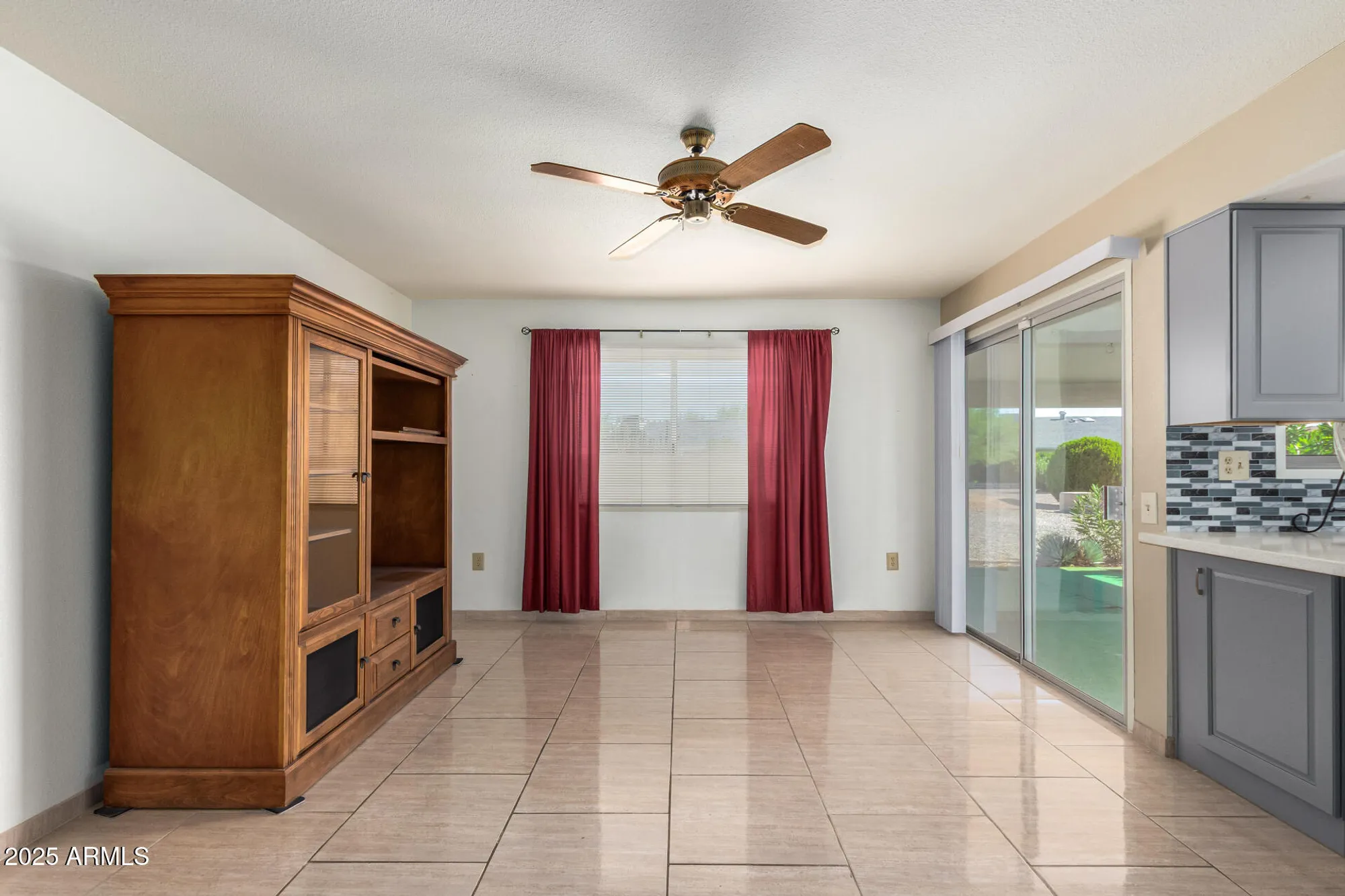 Property Slideshow image 14 of 32 | 12819 n sun valley dr, Sun City, AZ, 85351