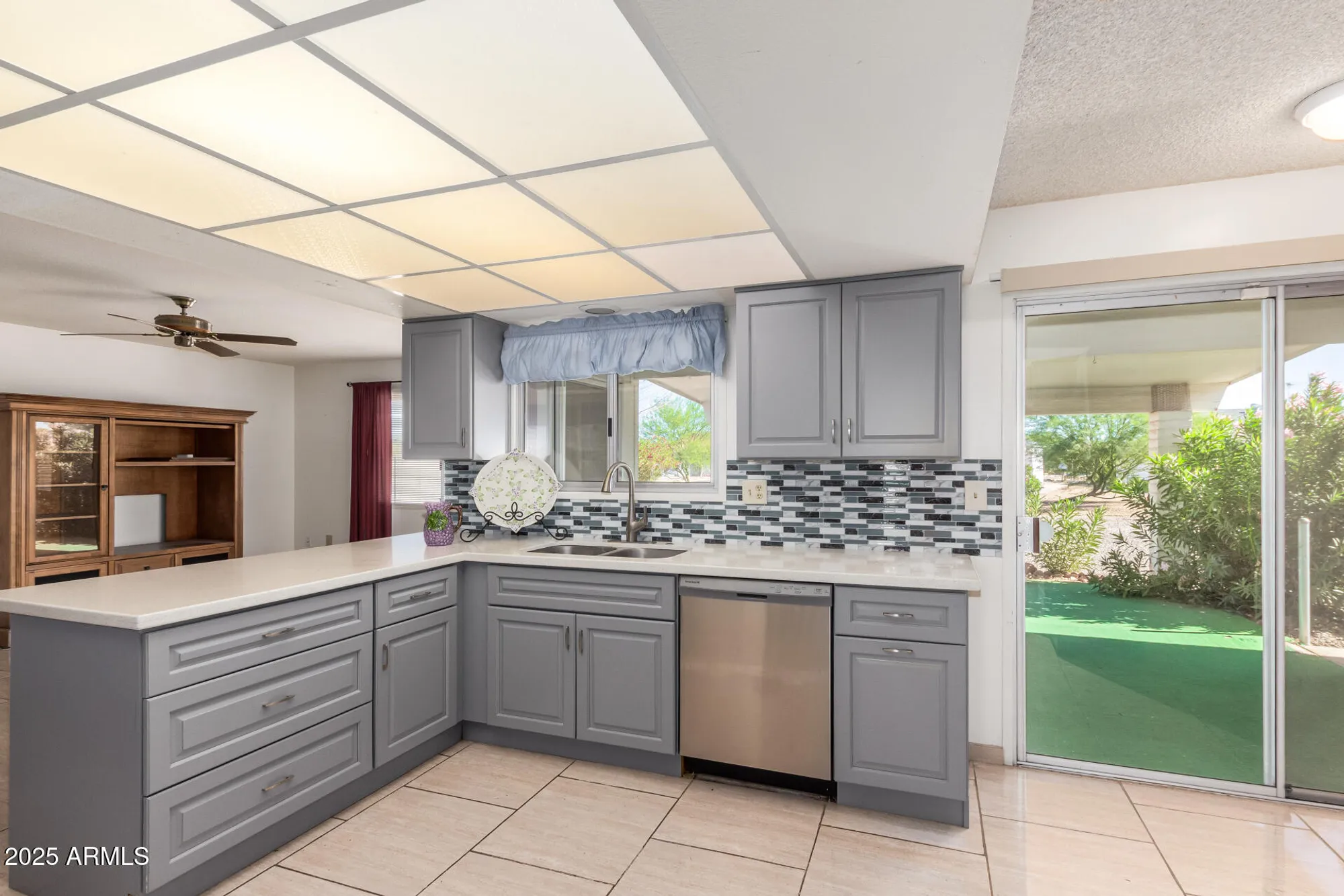 Property Slideshow image 19 of 32 | 12819 n sun valley dr, Sun City, AZ, 85351