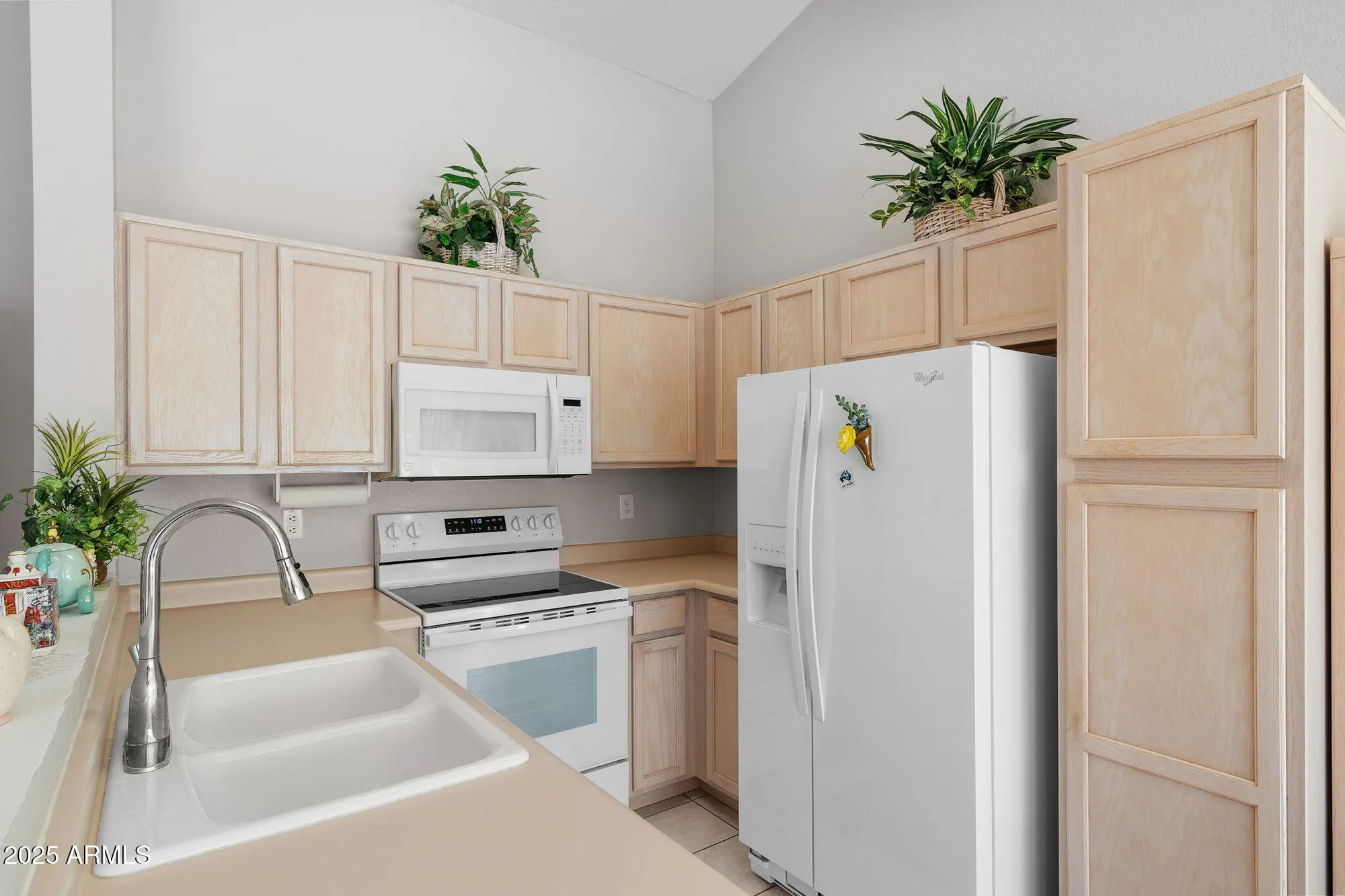 Property Slideshow image 9 of 16 | 1831 e kerby farms rd, Chandler, AZ, 85249