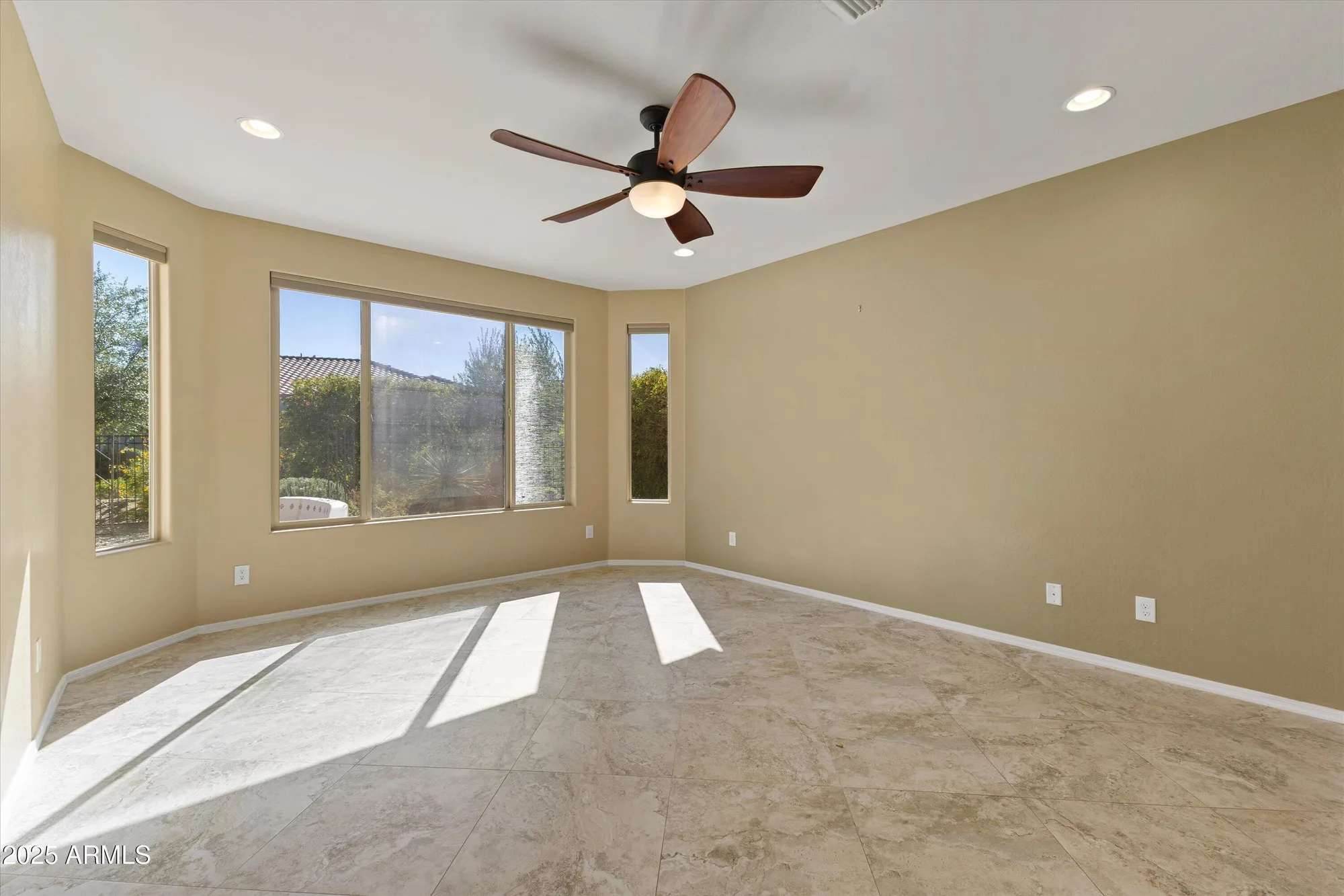 Property Slideshow image 14 of 42 | 26735 w oraibi dr, Buckeye, AZ, 85396