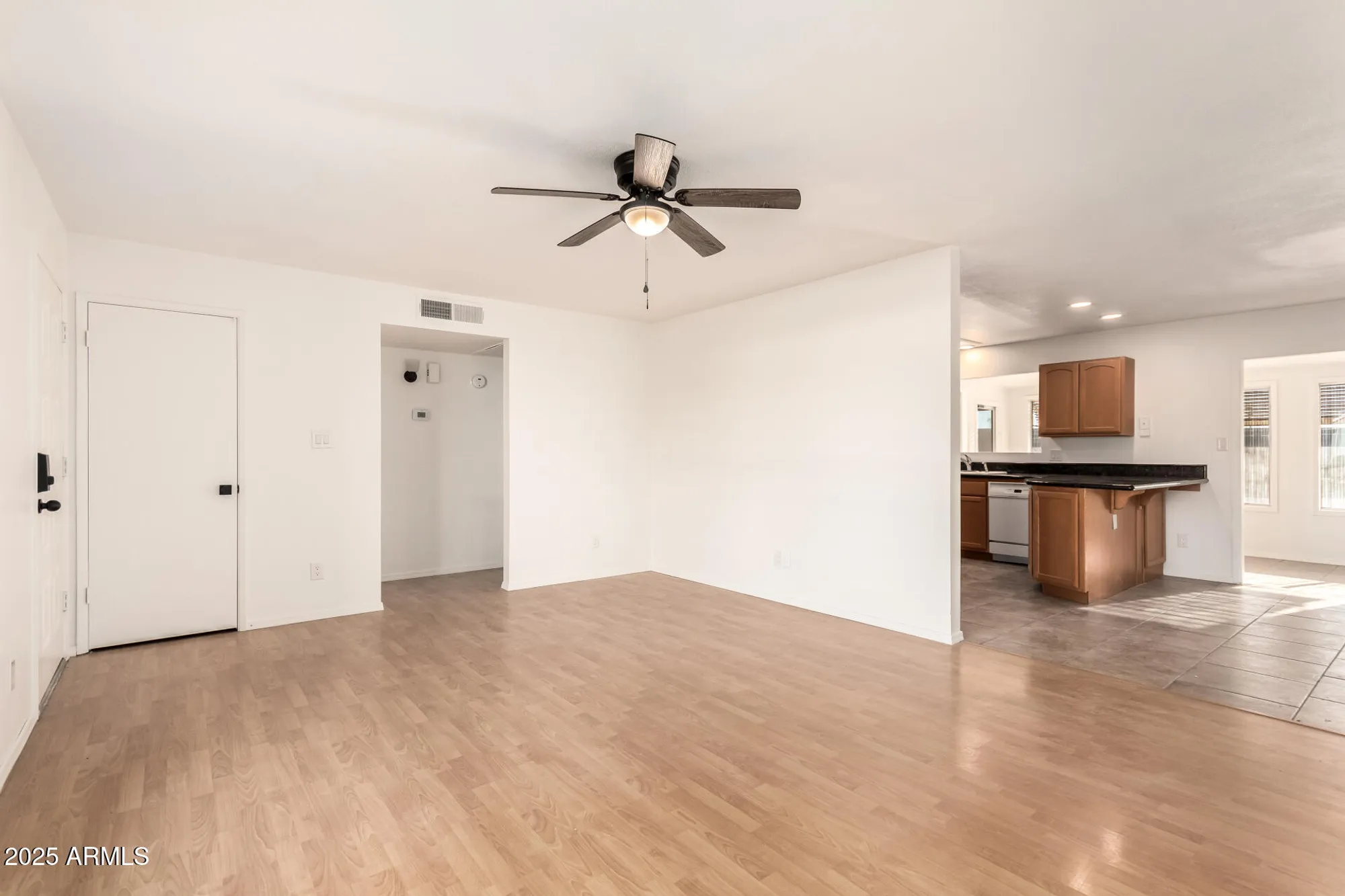 Property Slideshow image 6 of 30 | 1152 s 81st pl, Mesa, AZ, 85208