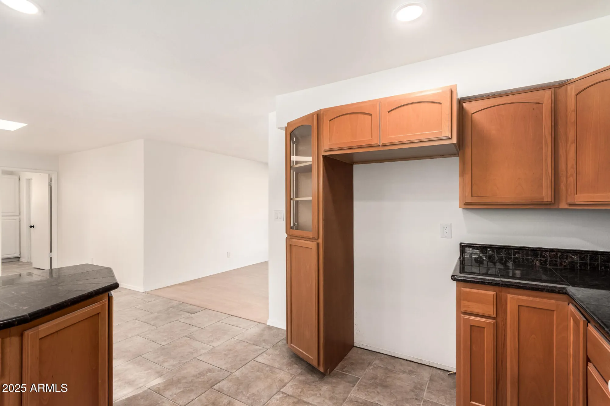 Property Slideshow image 16 of 30 | 1152 s 81st pl, Mesa, AZ, 85208