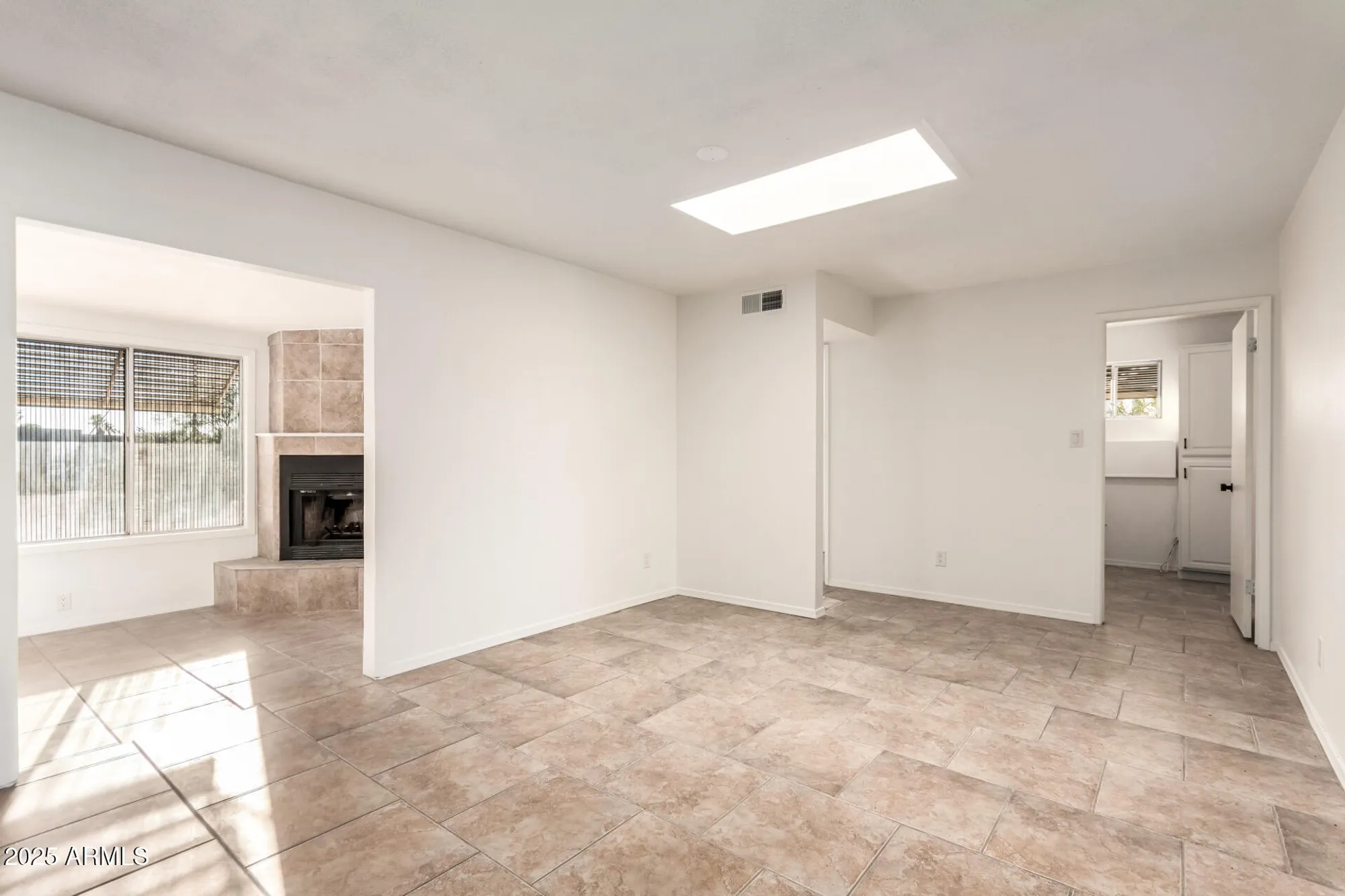 Property Slideshow image 10 of 30 | 1152 s 81st pl, Mesa, AZ, 85208