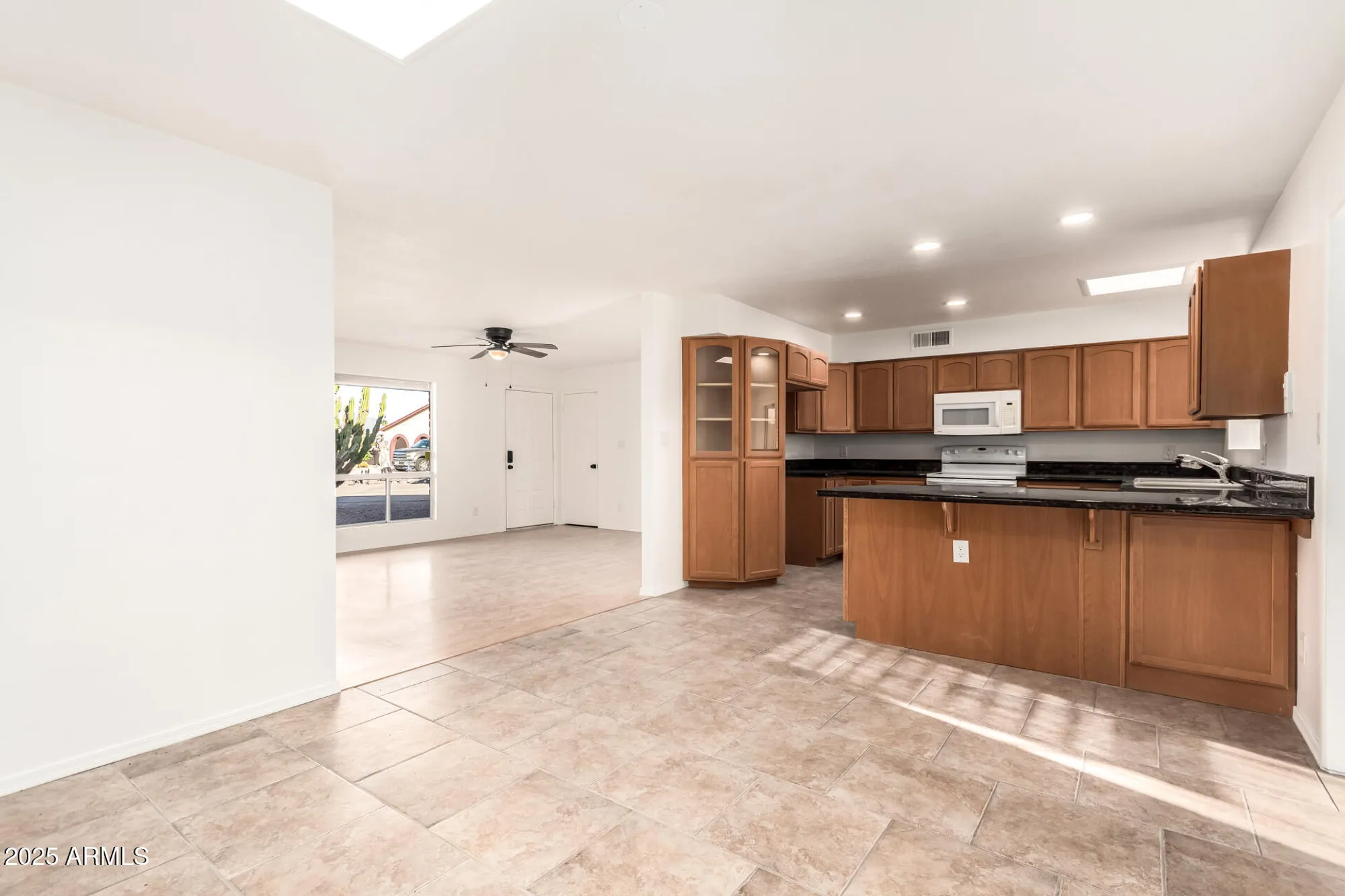 Property Slideshow image 11 of 30 | 1152 s 81st pl, Mesa, AZ, 85208