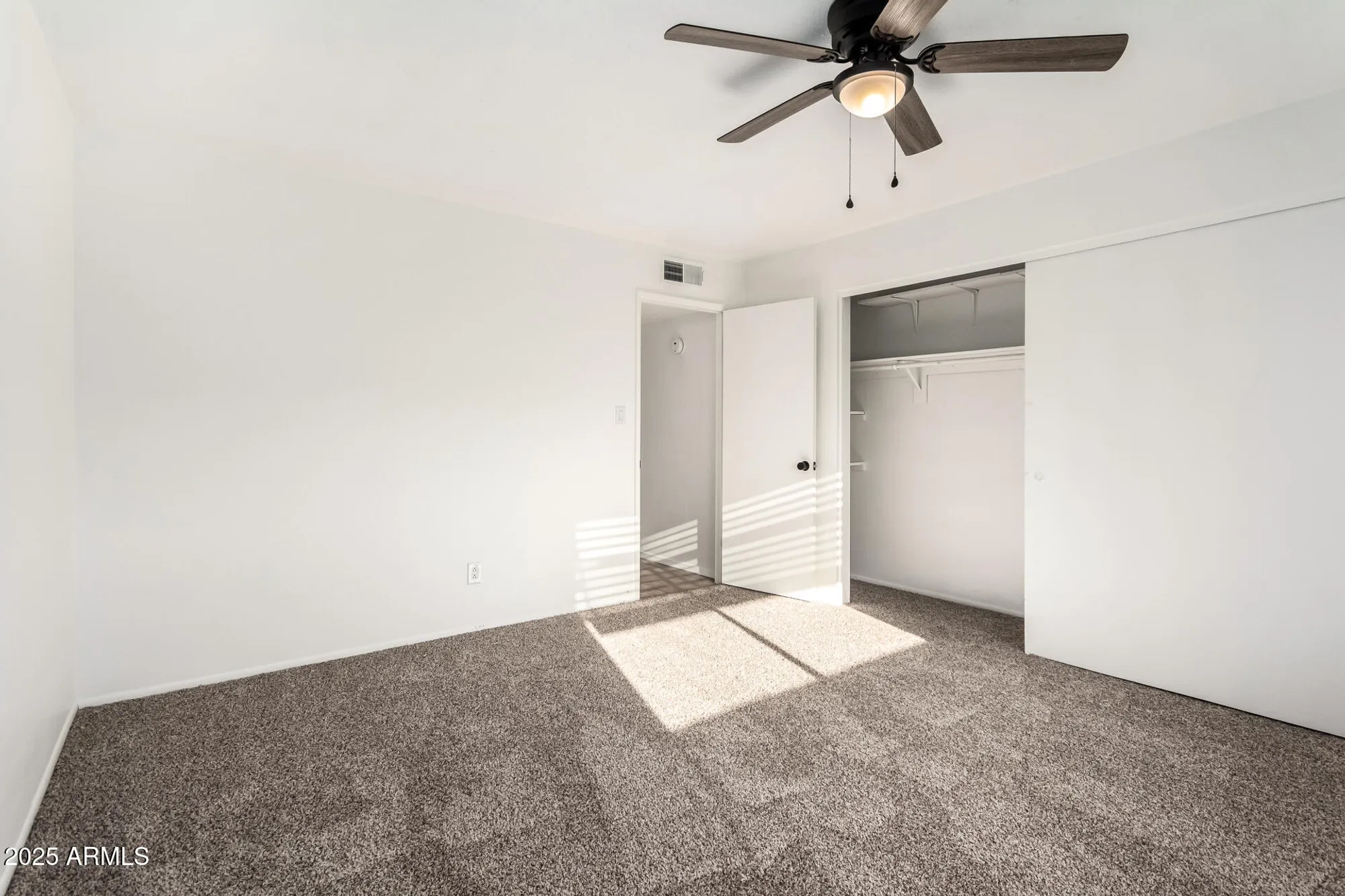 Property Slideshow image 22 of 30 | 1152 s 81st pl, Mesa, AZ, 85208