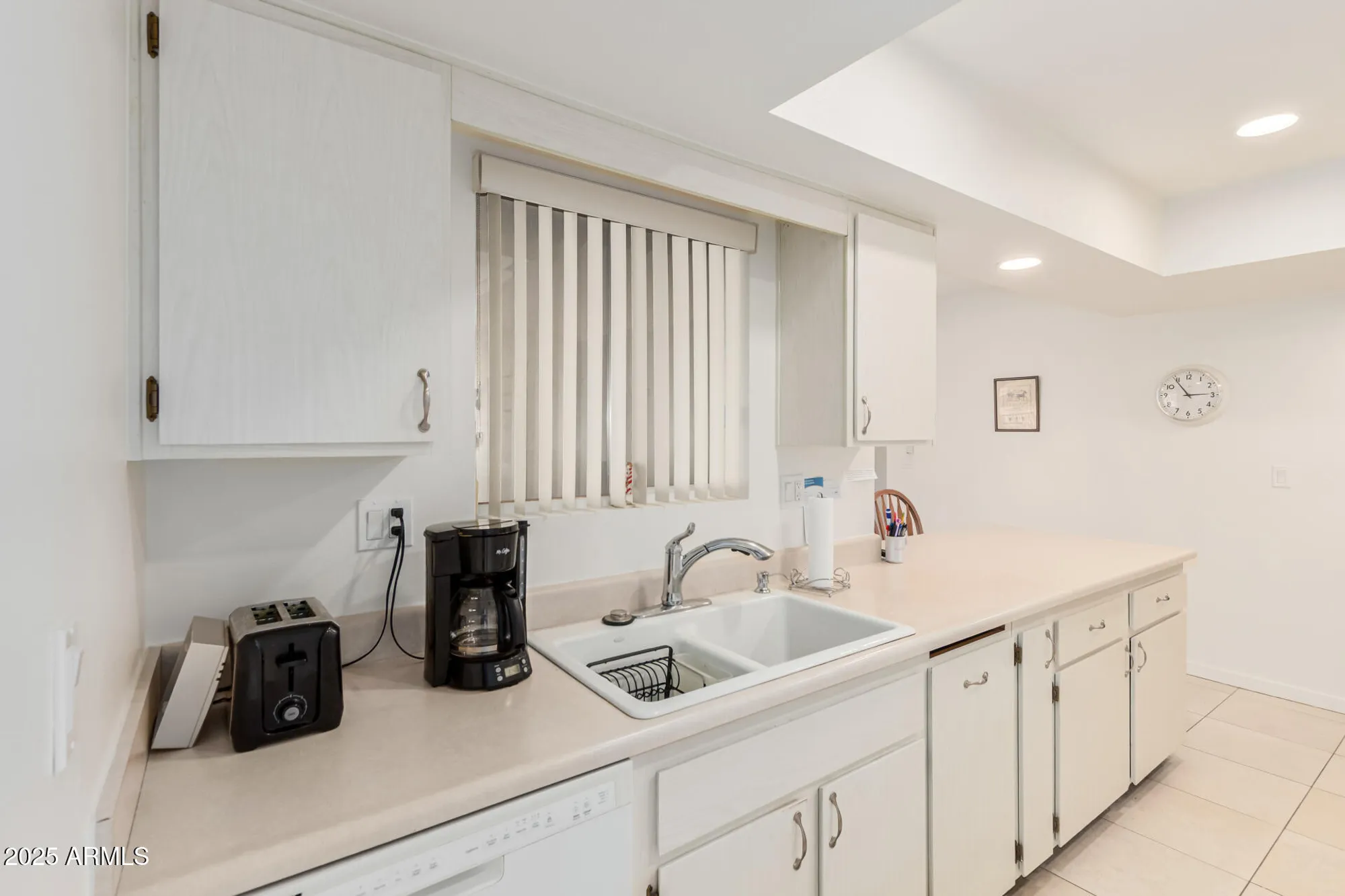 Property Slideshow image 7 of 23 | 10439 w saratoga cir, Sun City, AZ, 85351