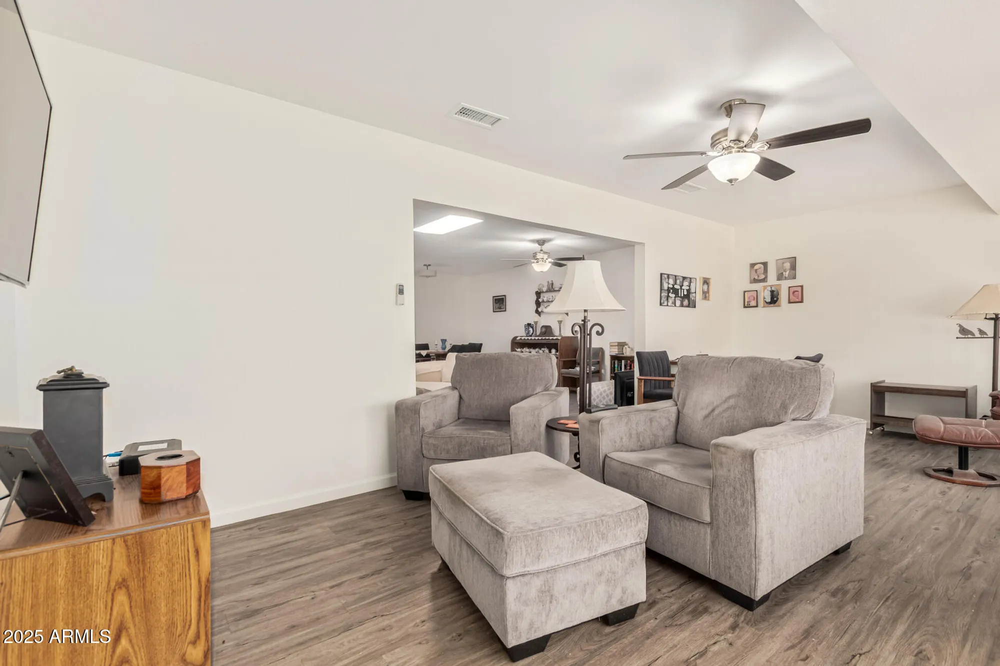 Property Slideshow image 10 of 23 | 10439 w saratoga cir, Sun City, AZ, 85351