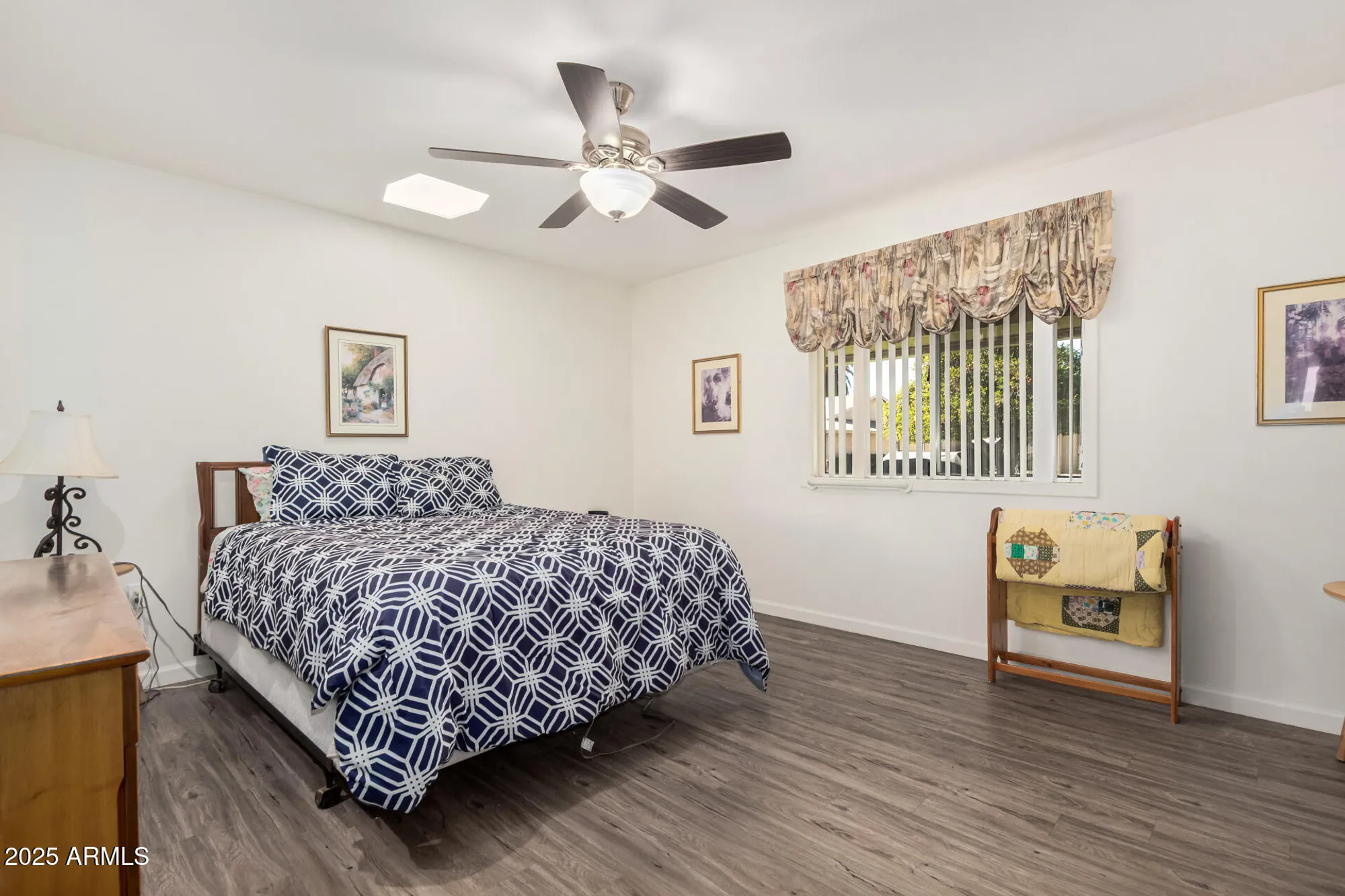 Property Slideshow image 15 of 23 | 10439 w saratoga cir, Sun City, AZ, 85351