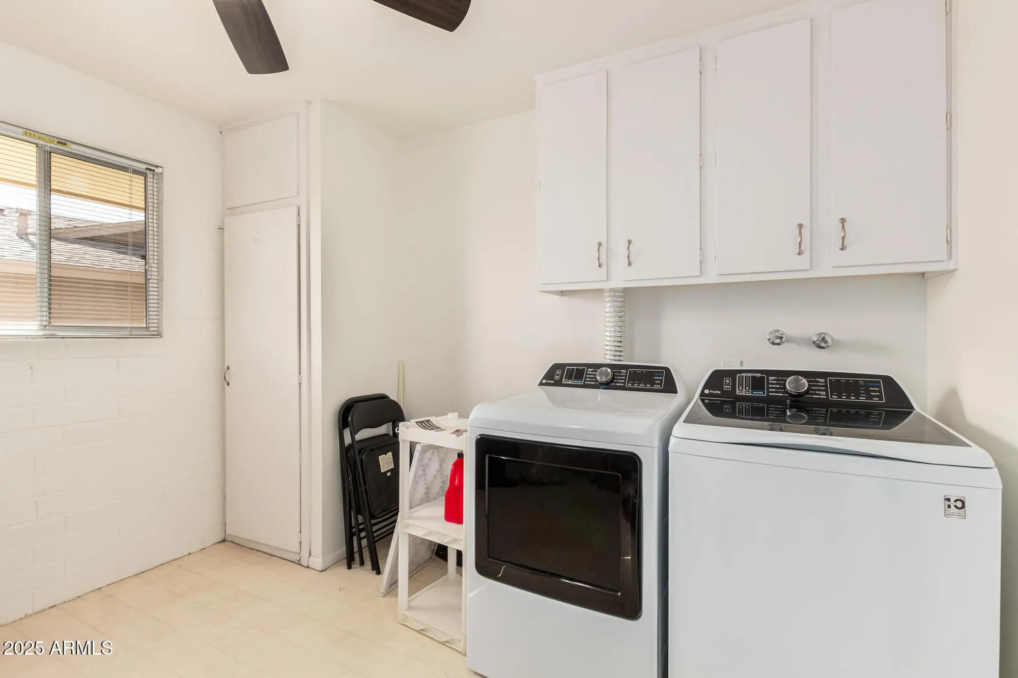 Property Slideshow image 20 of 23 | 10439 w saratoga cir, Sun City, AZ, 85351