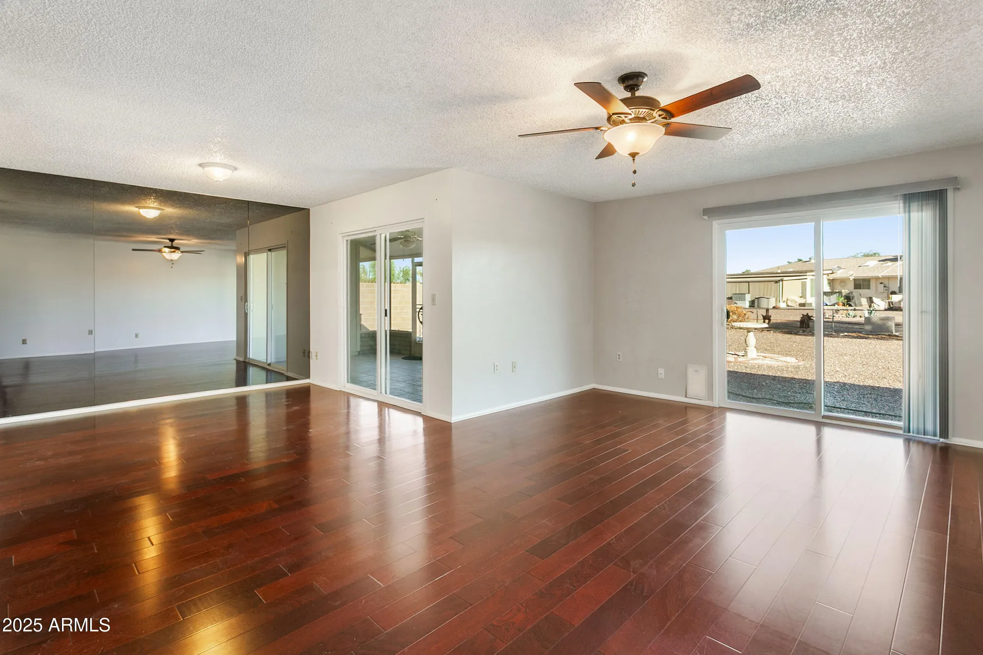 Property Slideshow image 5 of 34 | 9232 w arrowhead dr, Sun City, AZ, 85351