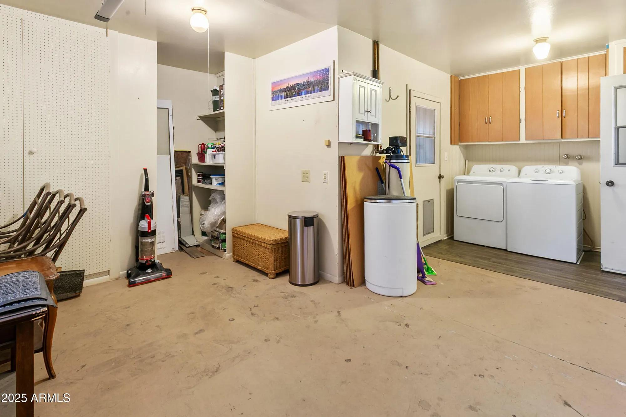Property Slideshow image 23 of 34 | 9232 w arrowhead dr, Sun City, AZ, 85351