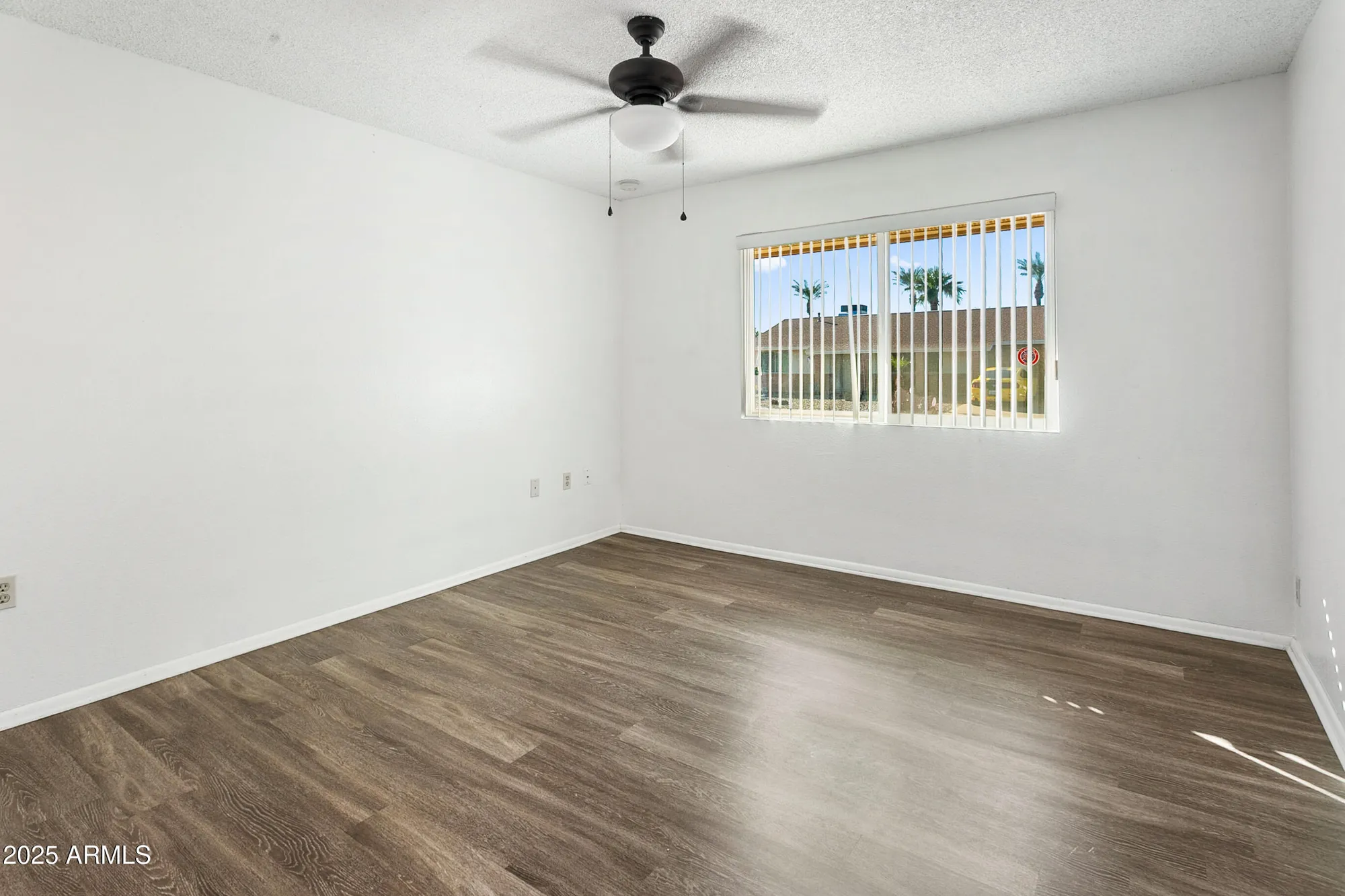 Property Slideshow image 16 of 34 | 9232 w arrowhead dr, Sun City, AZ, 85351
