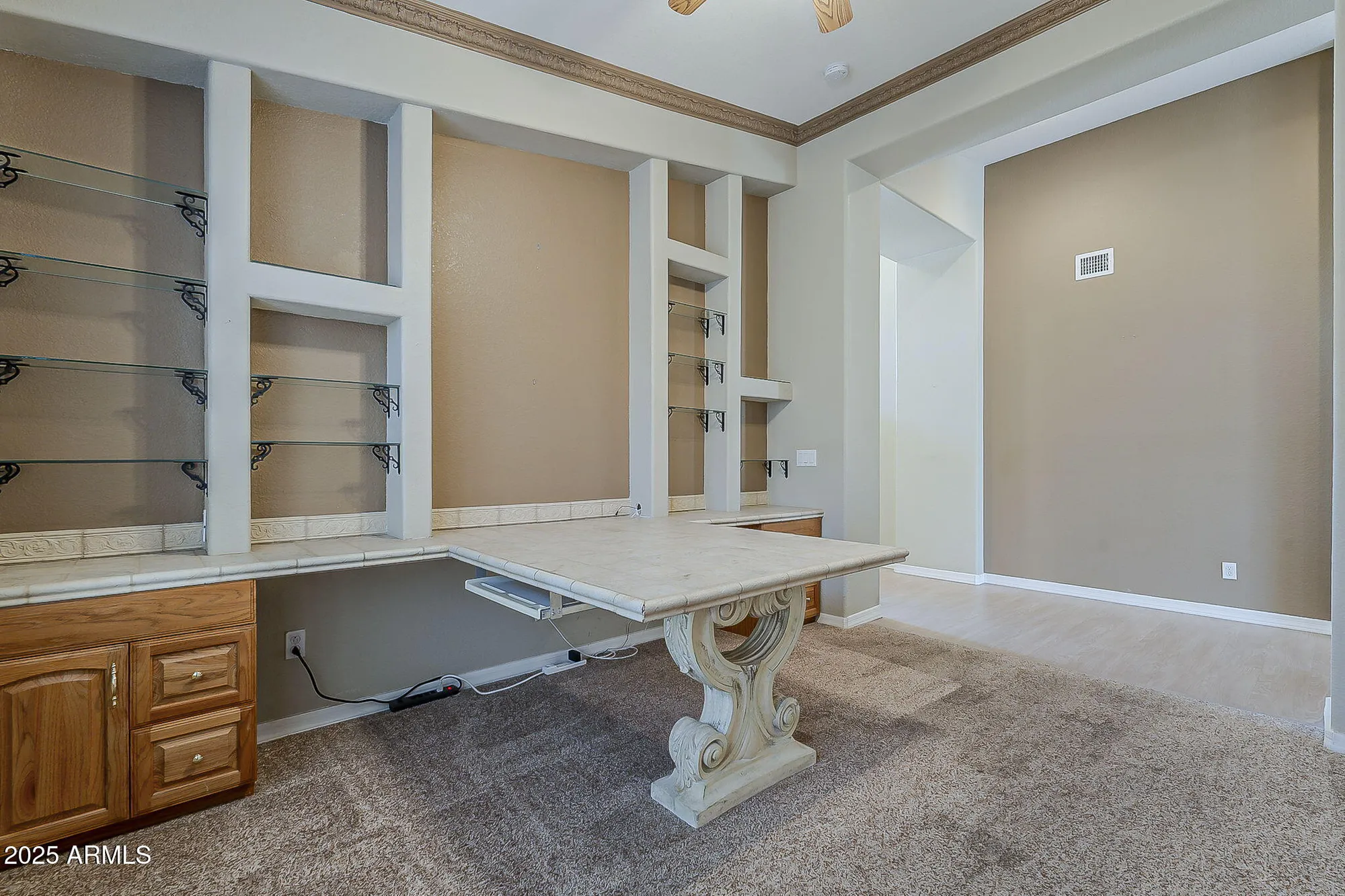 Property Slideshow image 9 of 67 | 4318 e walnut rd, Gilbert, AZ, 85298