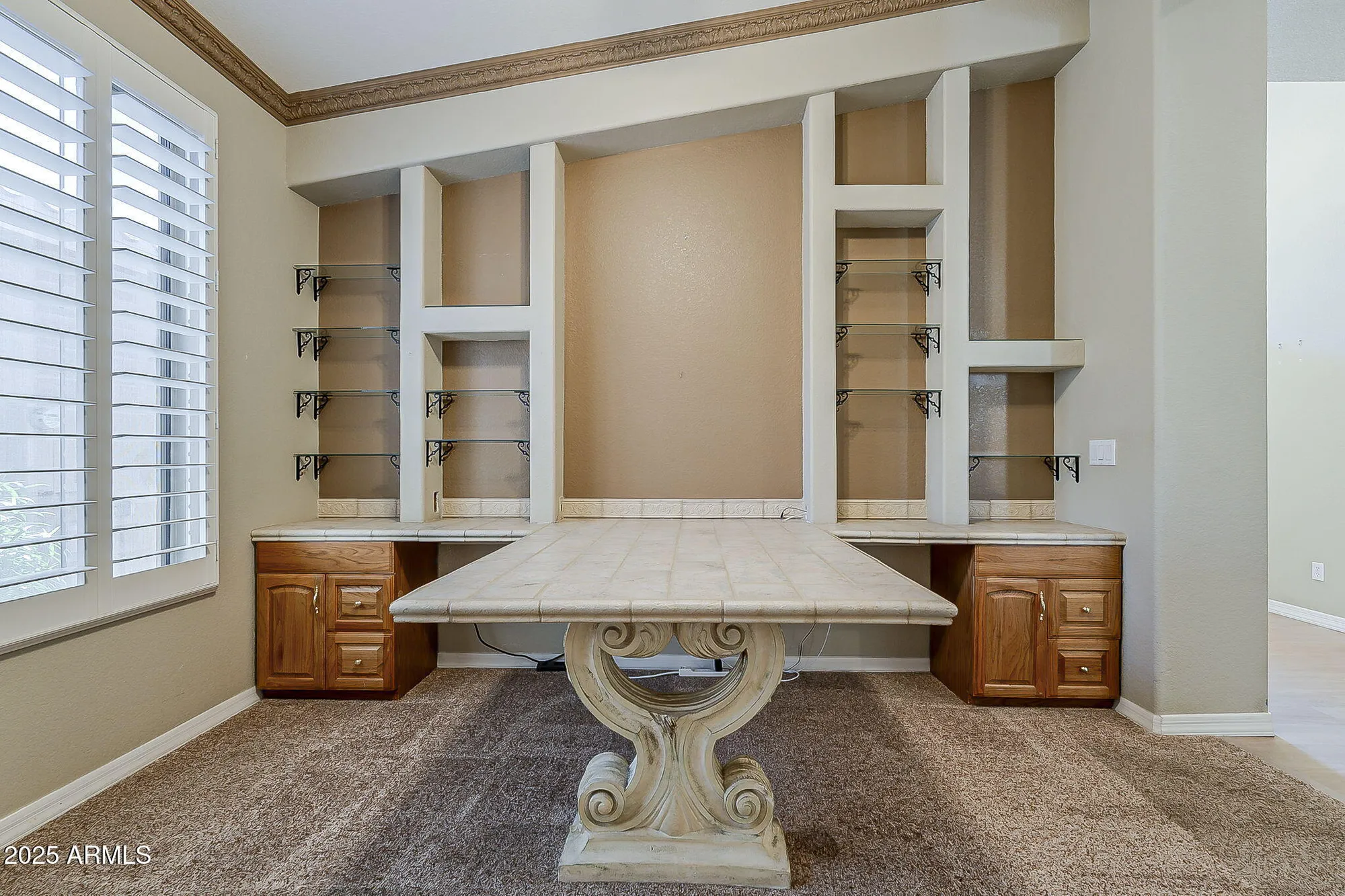 Property Slideshow image 10 of 67 | 4318 e walnut rd, Gilbert, AZ, 85298
