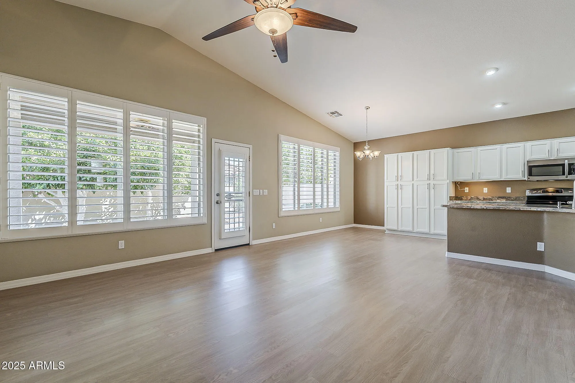 Property Slideshow image 22 of 67 | 4318 e walnut rd, Gilbert, AZ, 85298