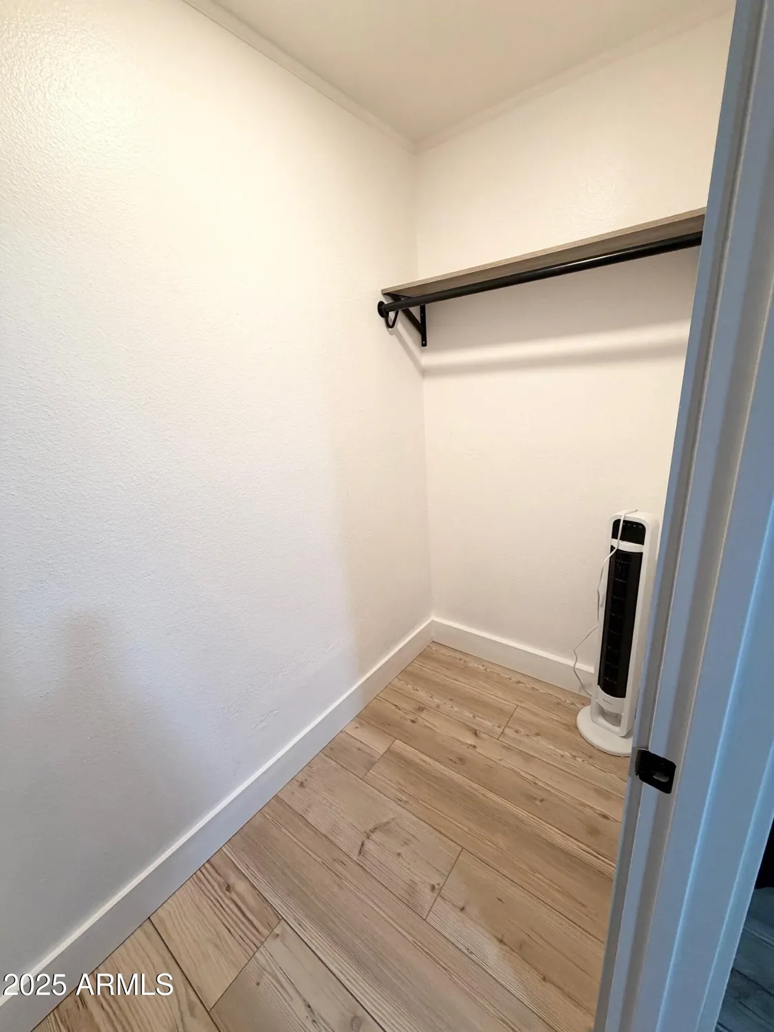 Property Slideshow image 35 of 77 | 1102 s park view cir, Mesa, AZ, 85208