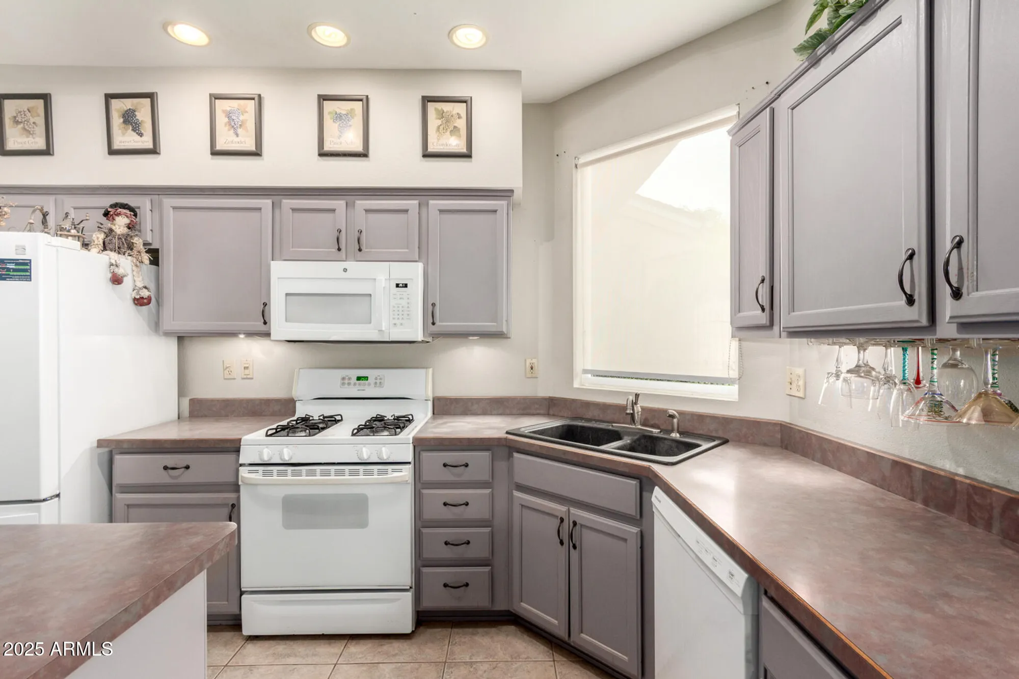 Property Slideshow image 12 of 27 | 13713 w countryside dr, Sun City West, AZ, 85375