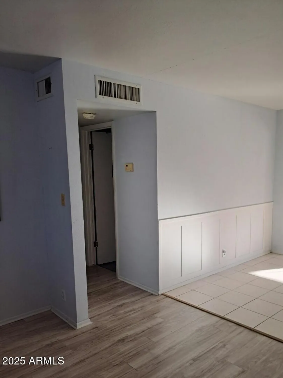 Property Slideshow image 12 of 43 | 639 n 57th pl, Mesa, AZ, 85205