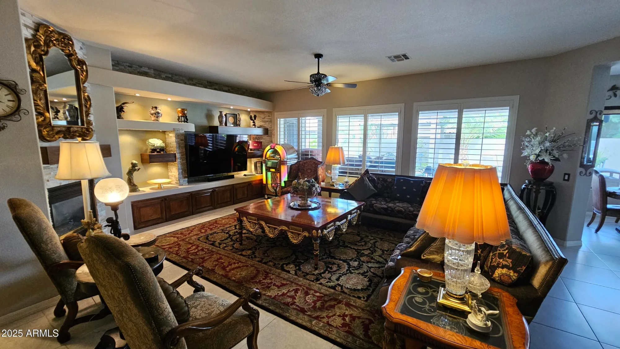 Property Slideshow image 3 of 34 | 4931 s tangerine ln, Gilbert, AZ, 85298