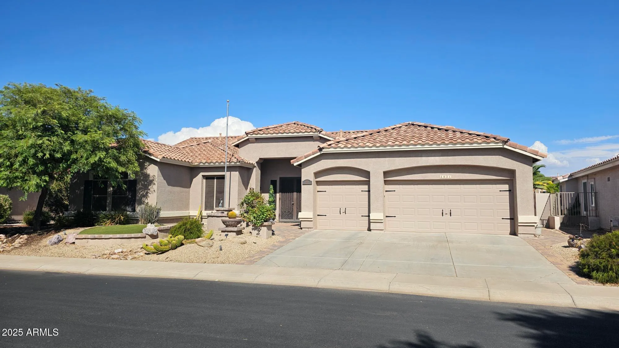 Property Slideshow image 1 of 34 | 4931 s tangerine ln, Gilbert, AZ, 85298
