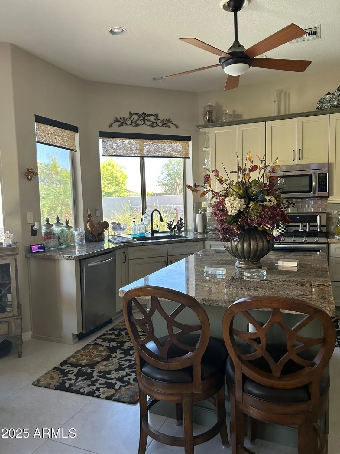 Property Slideshow image 24 of 34 | 4931 s tangerine ln, Gilbert, AZ, 85298
