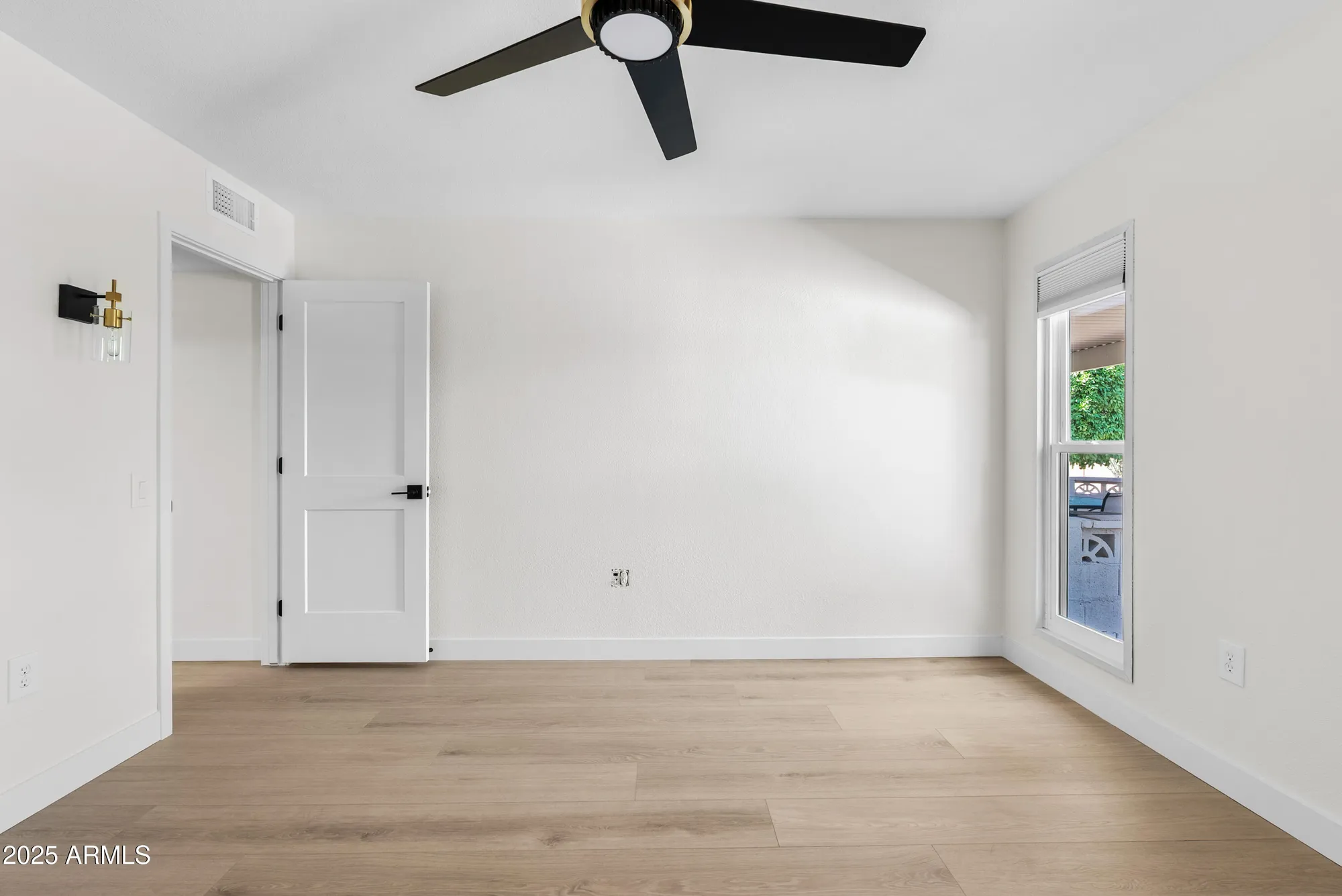 Property Slideshow image 18 of 27 | 10850 w boswell blvd, Sun City, AZ, 85373