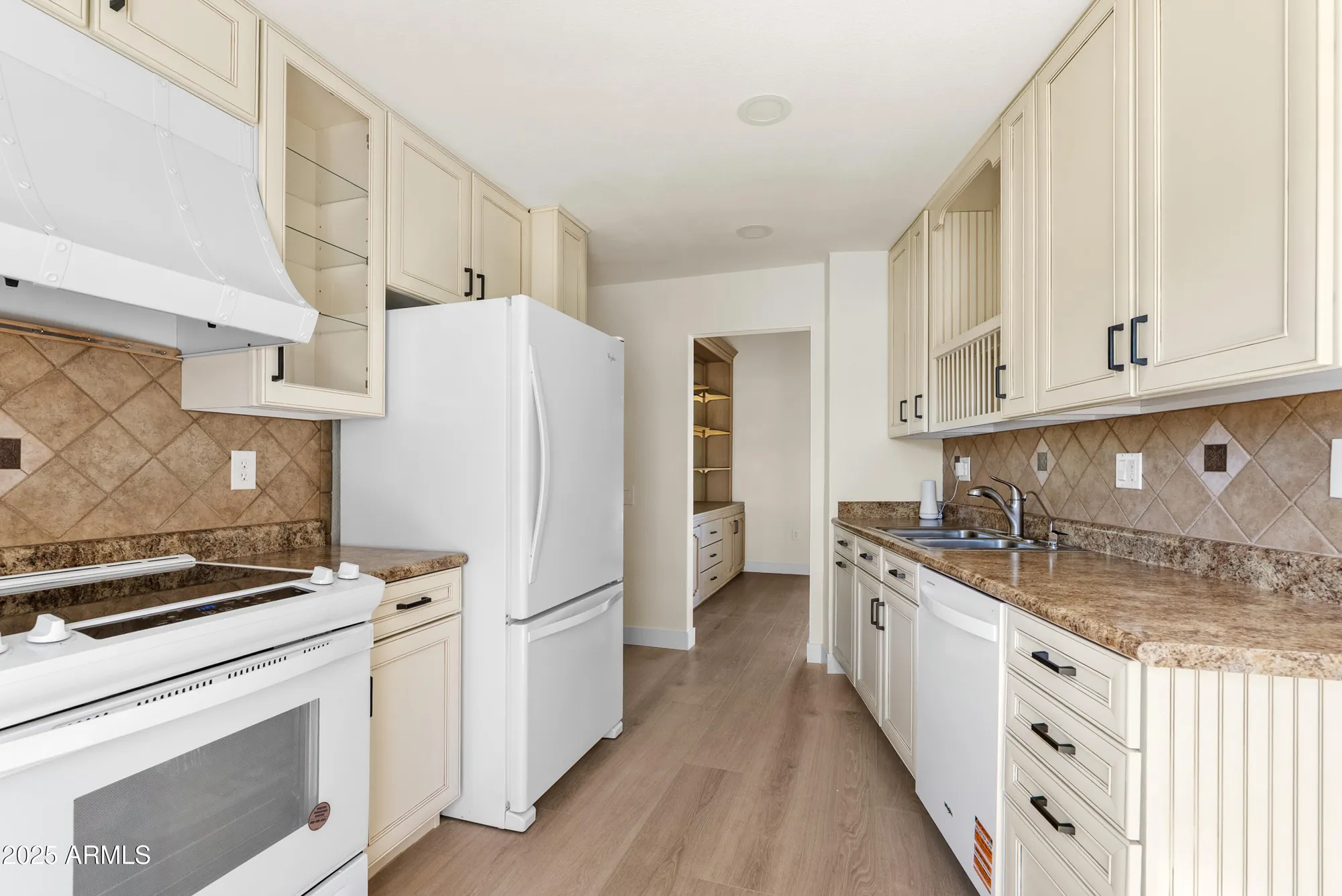 Property Slideshow image 9 of 27 | 10850 w boswell blvd, Sun City, AZ, 85373