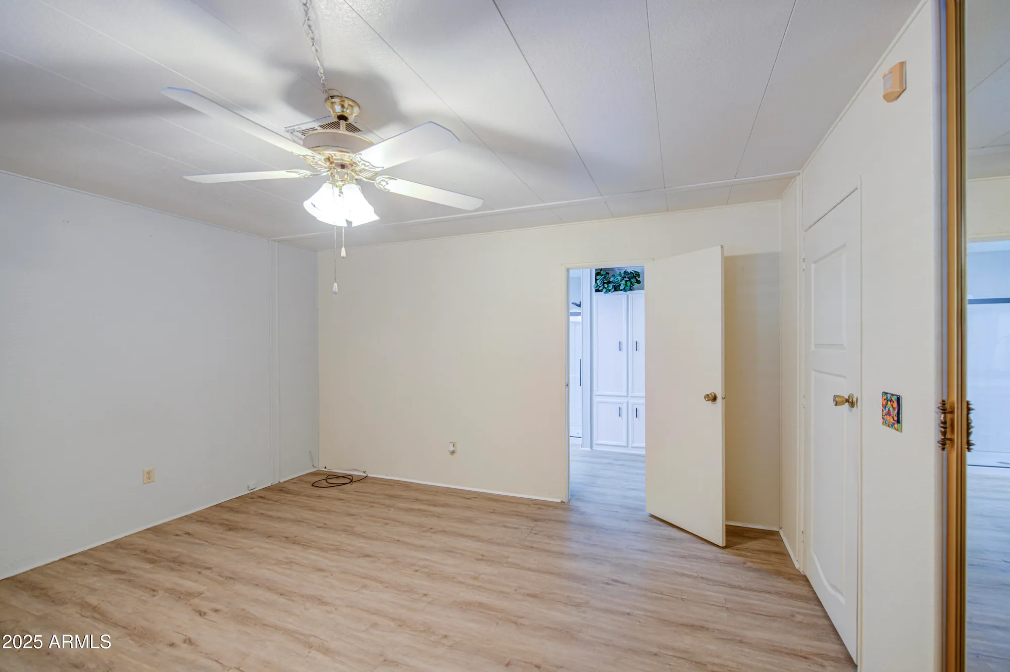 Property Slideshow image 16 of 26 | 625 s 83rd way, Mesa, AZ, 85208