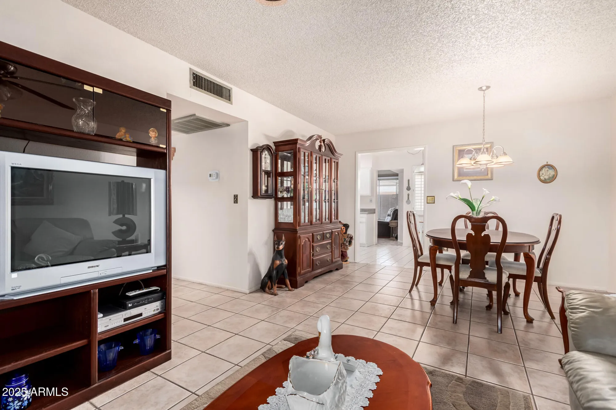 Property Slideshow image 6 of 26 | 10967 w santa fe dr, Sun City, AZ, 85351