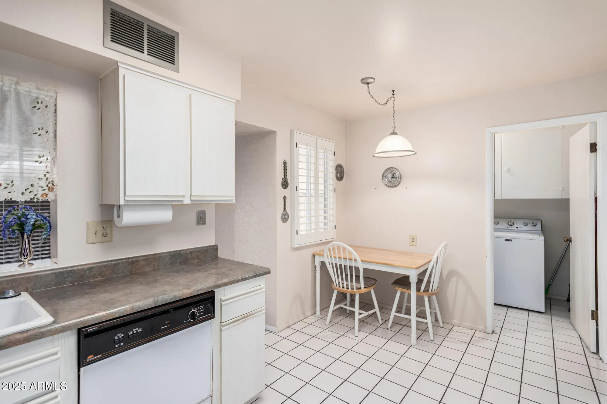 Property Slideshow image 10 of 26 | 10967 w santa fe dr, Sun City, AZ, 85351